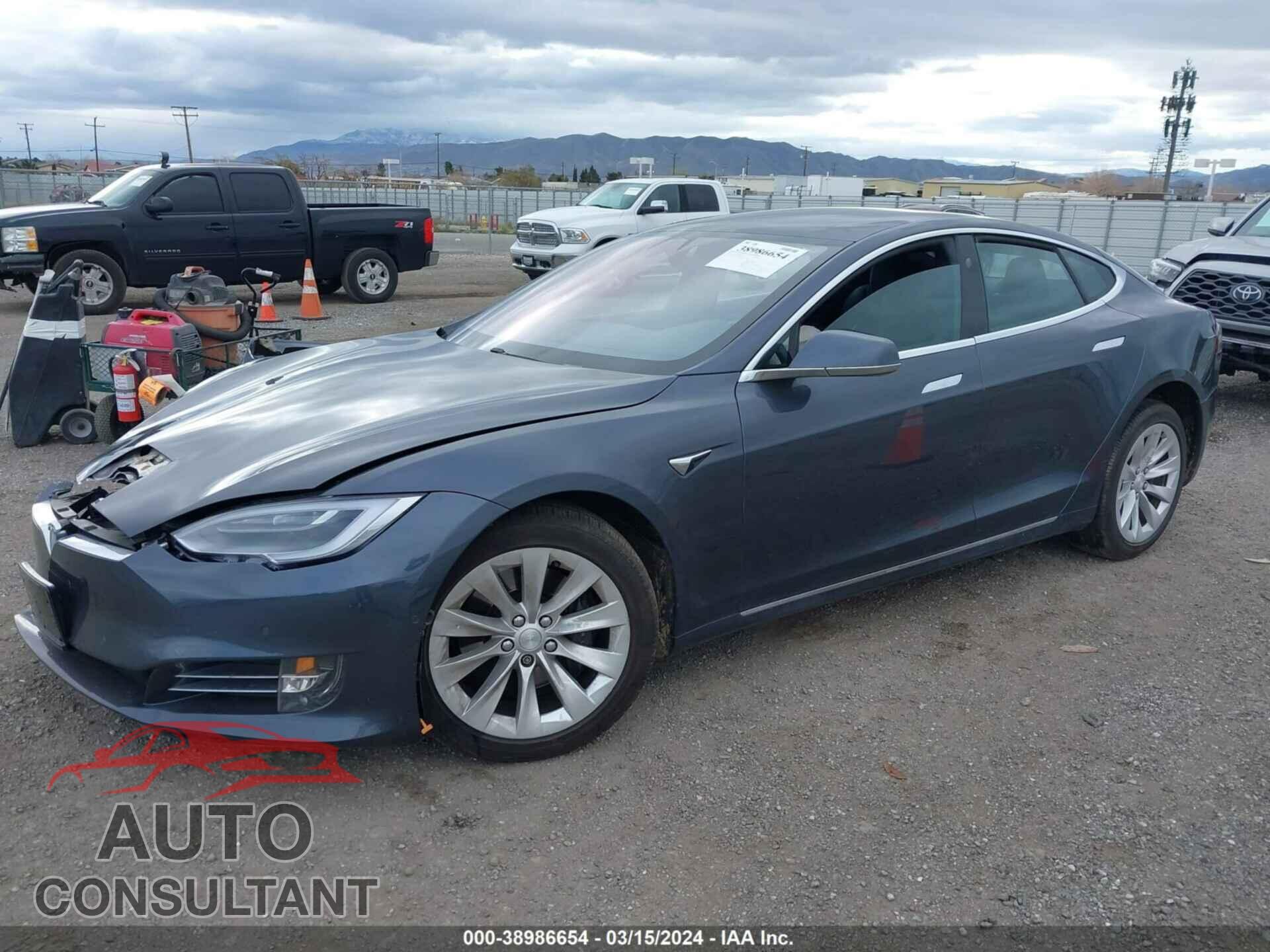 TESLA MODEL S 2018 - 5YJSA1E25JF275467