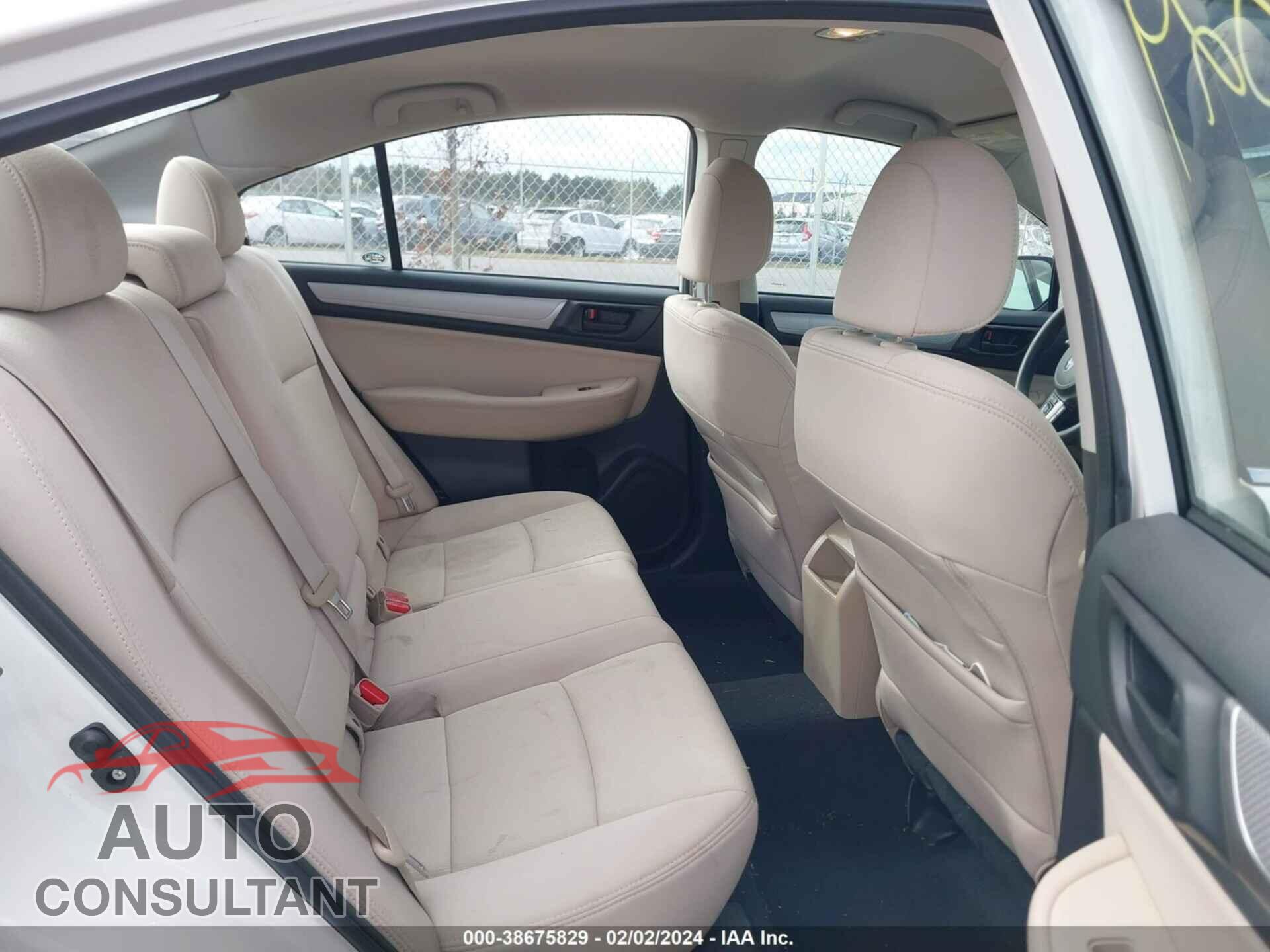 SUBARU LEGACY 2017 - 4S3BNAB61H3044018