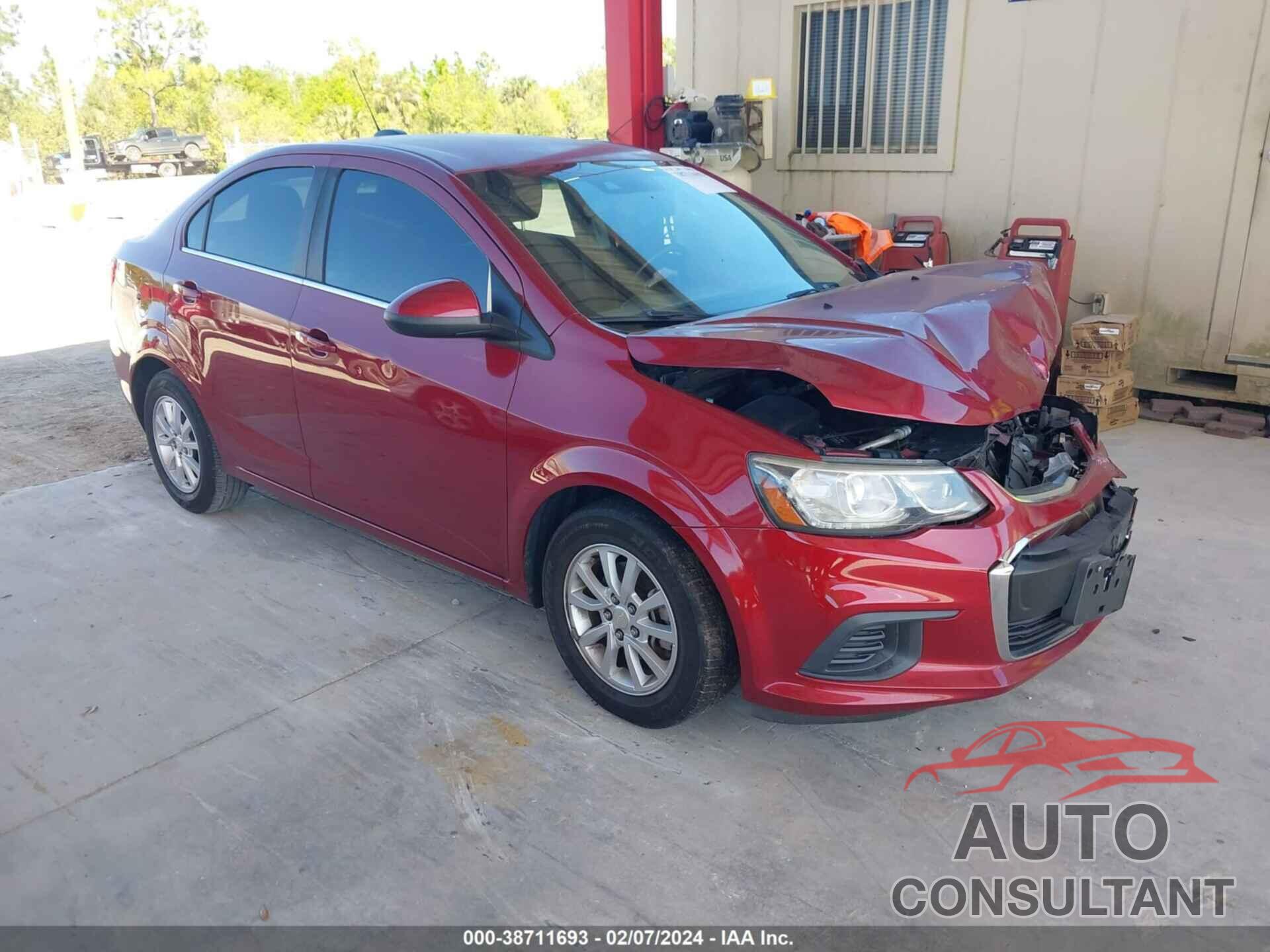 CHEVROLET SONIC 2017 - 1G1JD5SH3H4121871