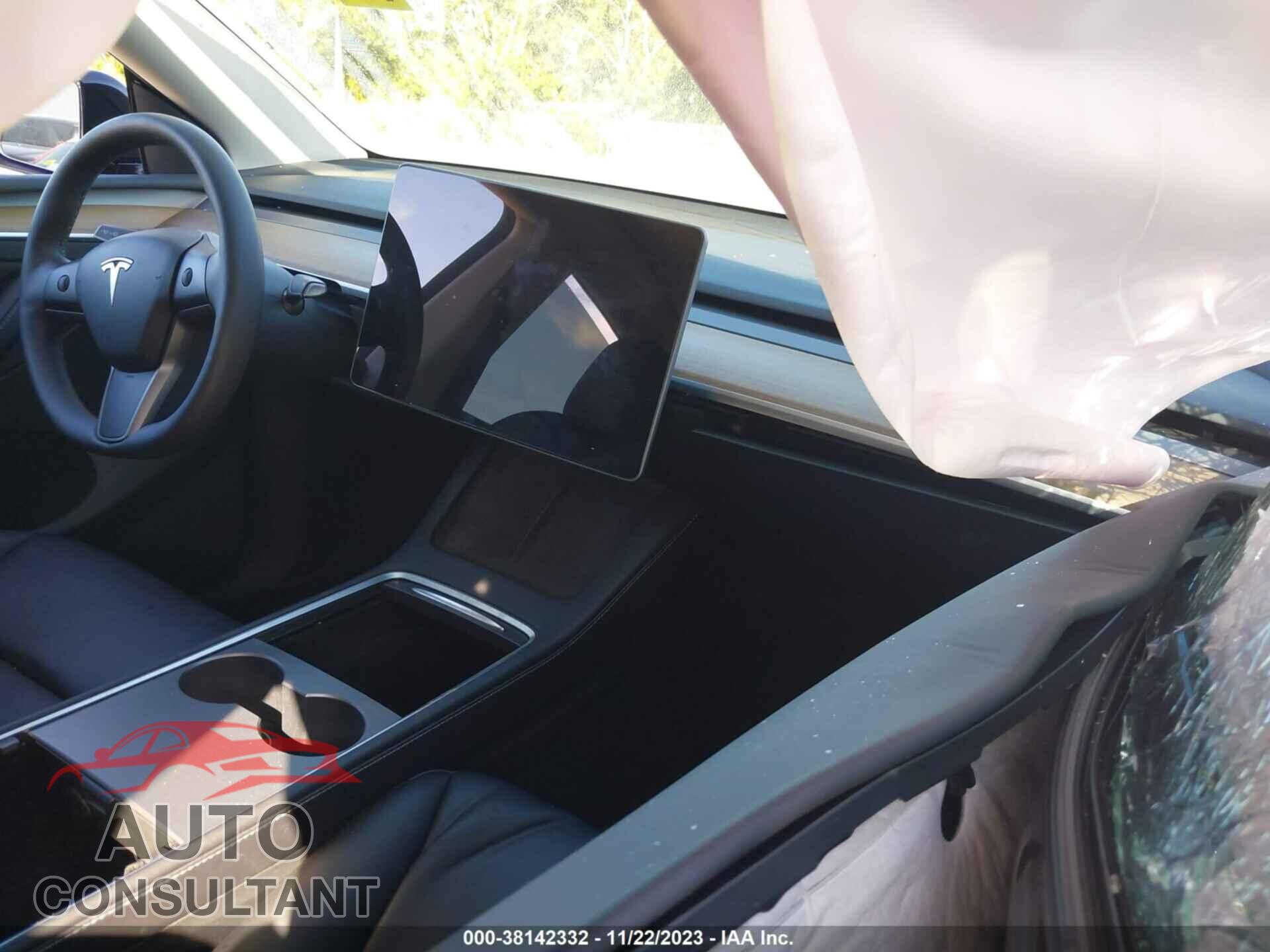 TESLA MODEL Y 2022 - 7SAYGAEE7NF538652