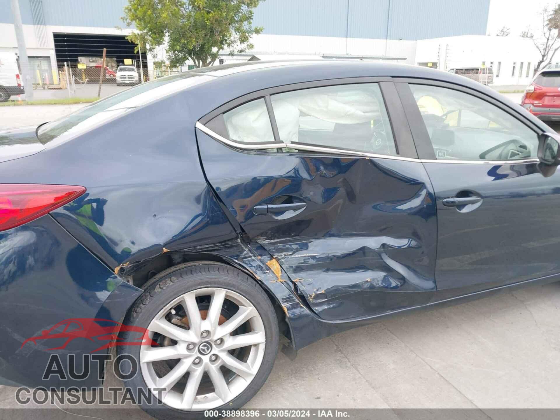 MAZDA MAZDA3 2017 - 3MZBN1V73HM126154
