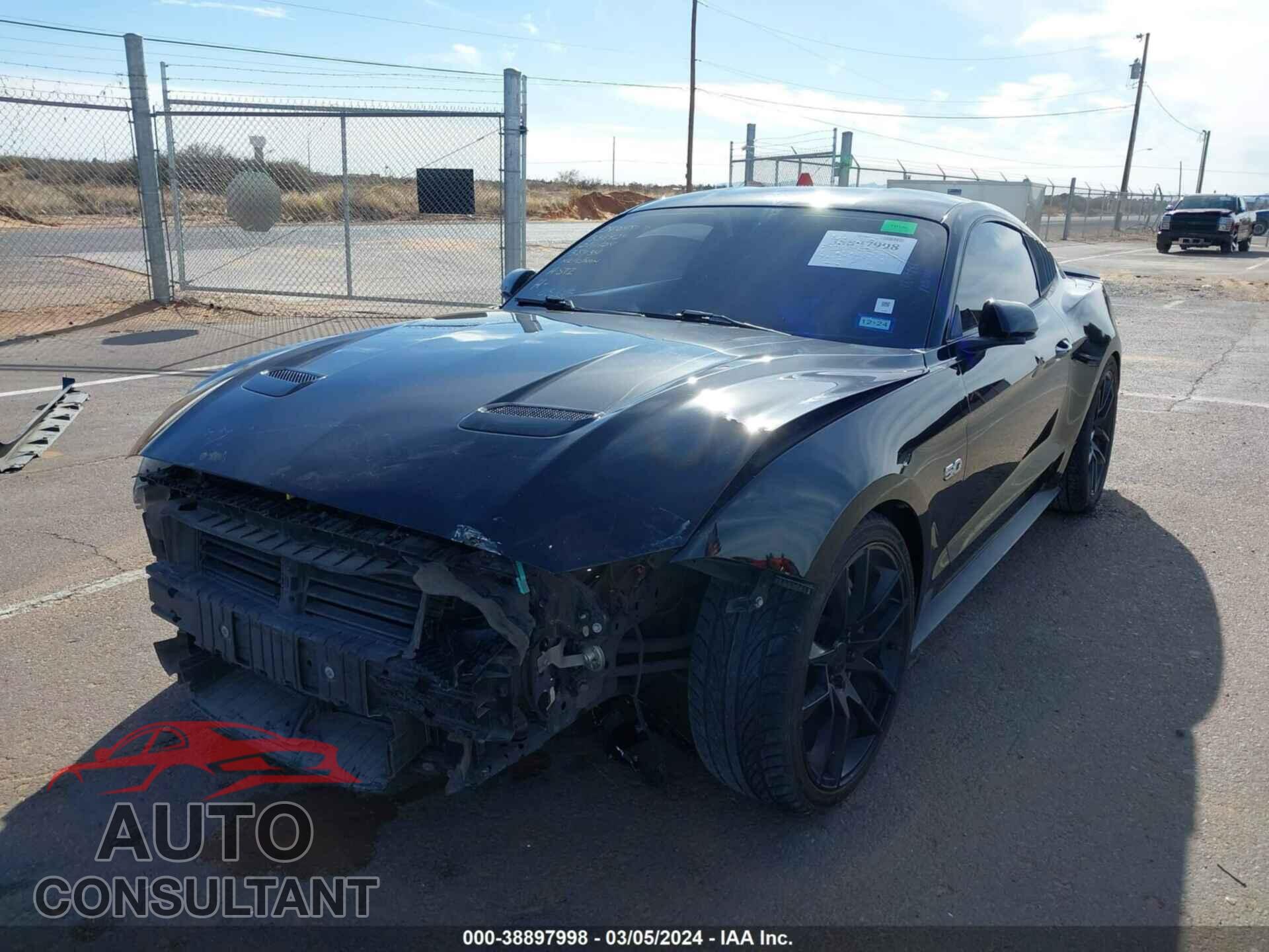 FORD MUSTANG 2018 - 1FA6P8CF0J5122436