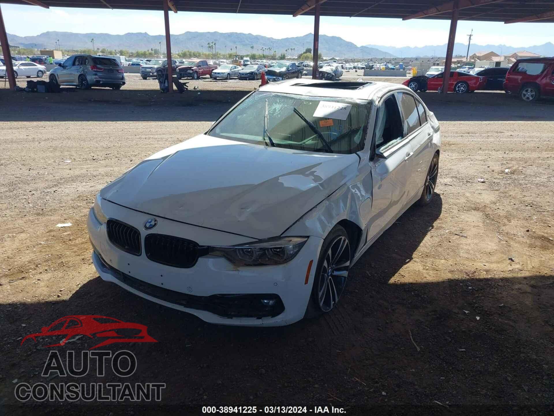 BMW 330E 2018 - WBA8E1C59JA177821