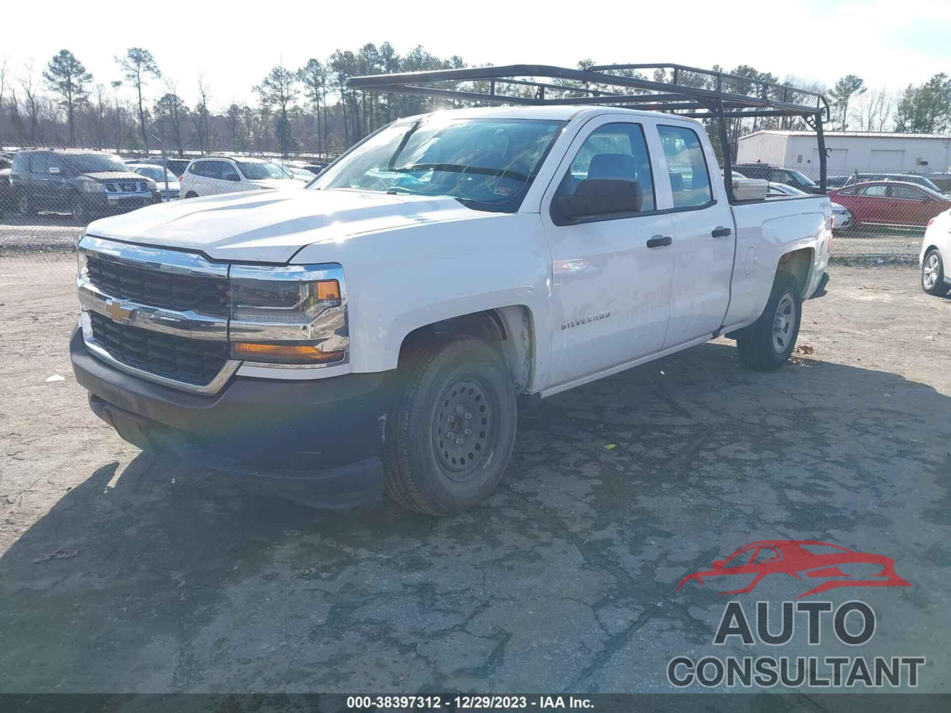 CHEVROLET SILVERADO 1500 2017 - 1GCVKNEC9HZ192042