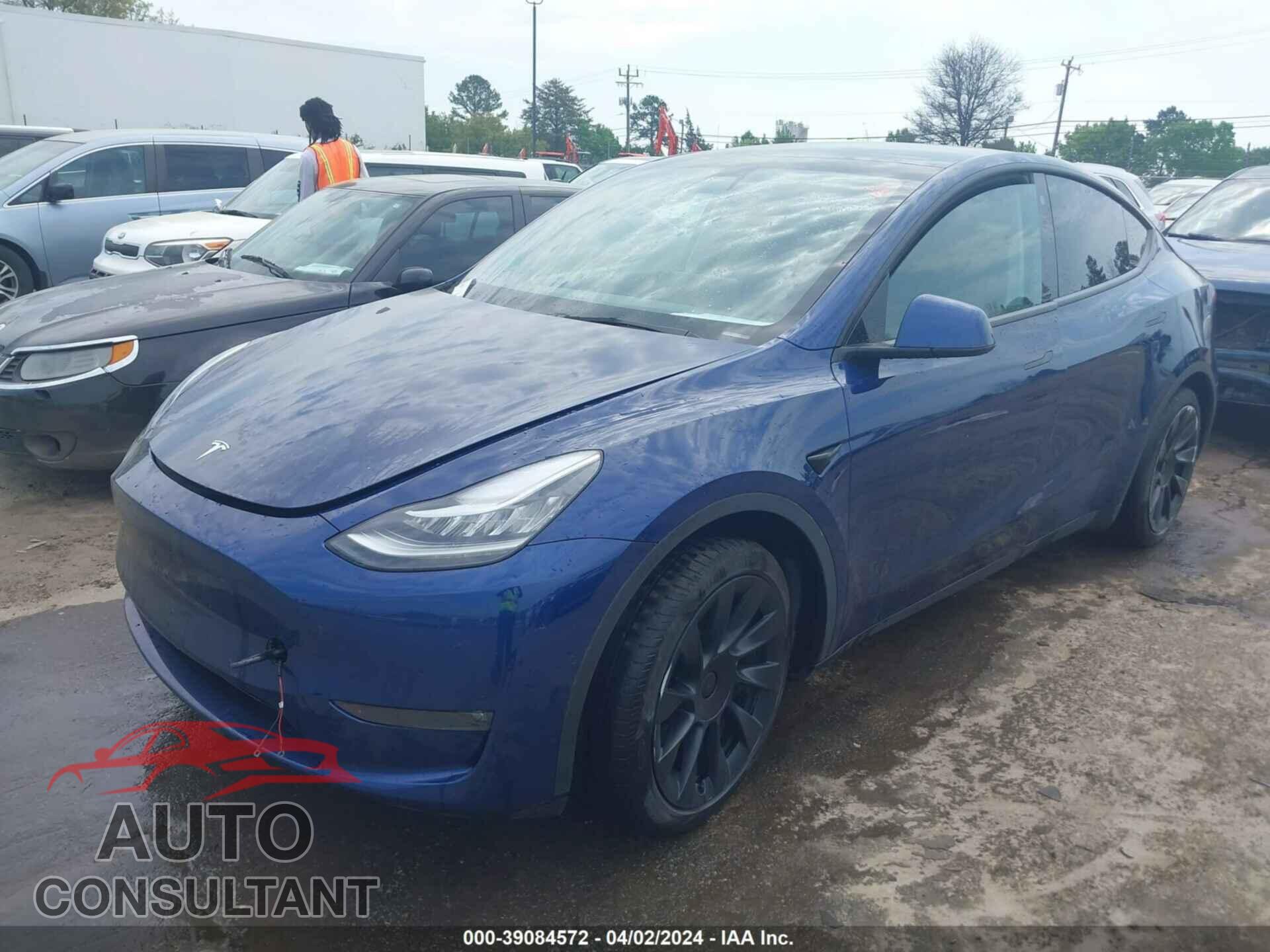 TESLA MODEL Y 2021 - 5YJYGAEE2MF293884