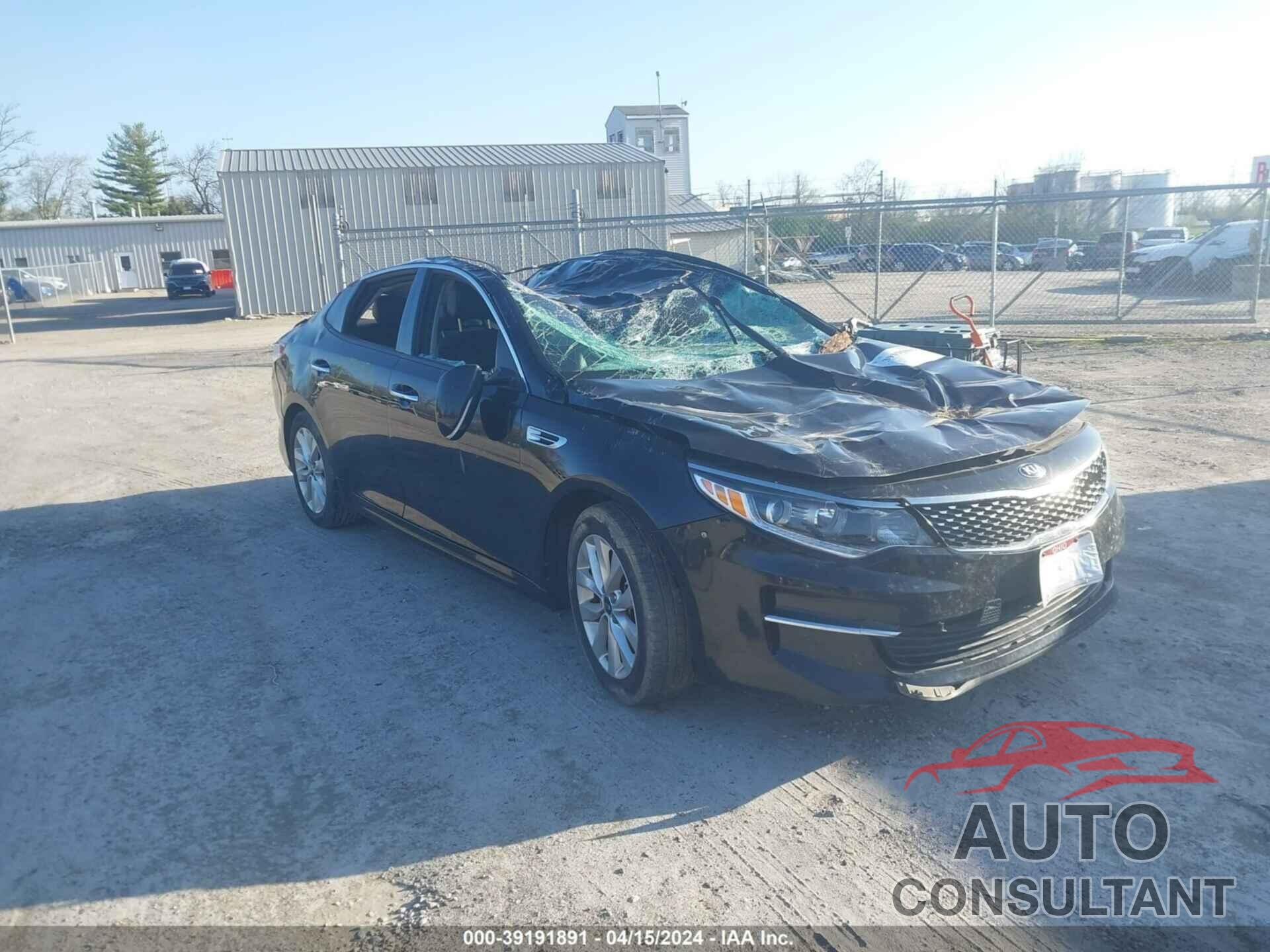 KIA OPTIMA 2018 - 5XXGU4L36JG228052