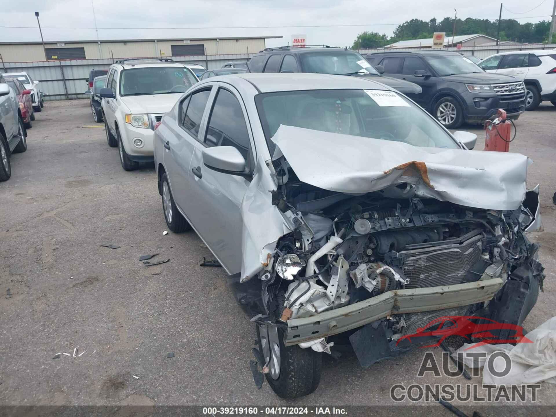 NISSAN VERSA 2017 - 3N1CN7AP5HL908674