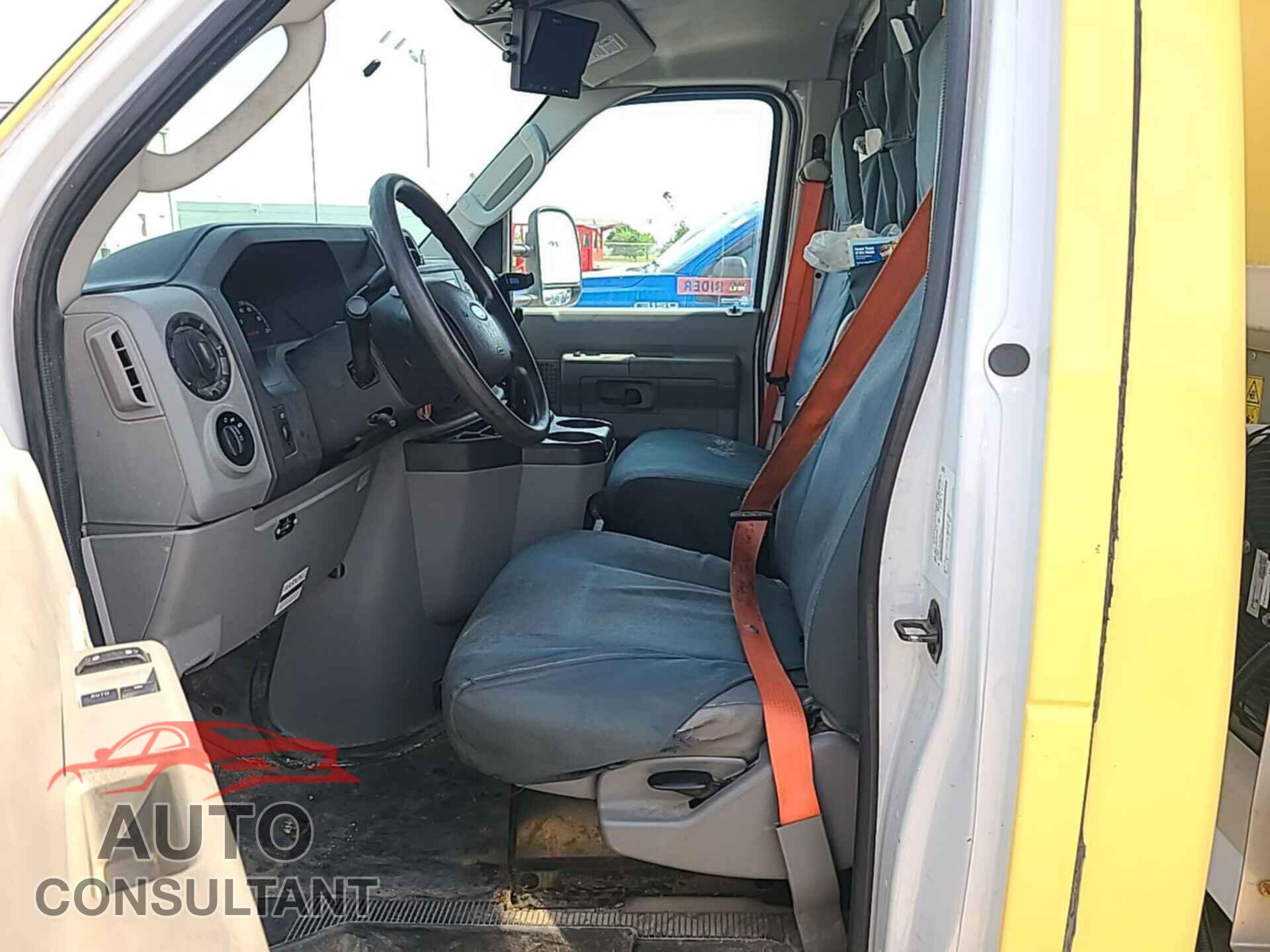 FORD ECONOLINE 2017 - 1FDXE4FS4HDC69084