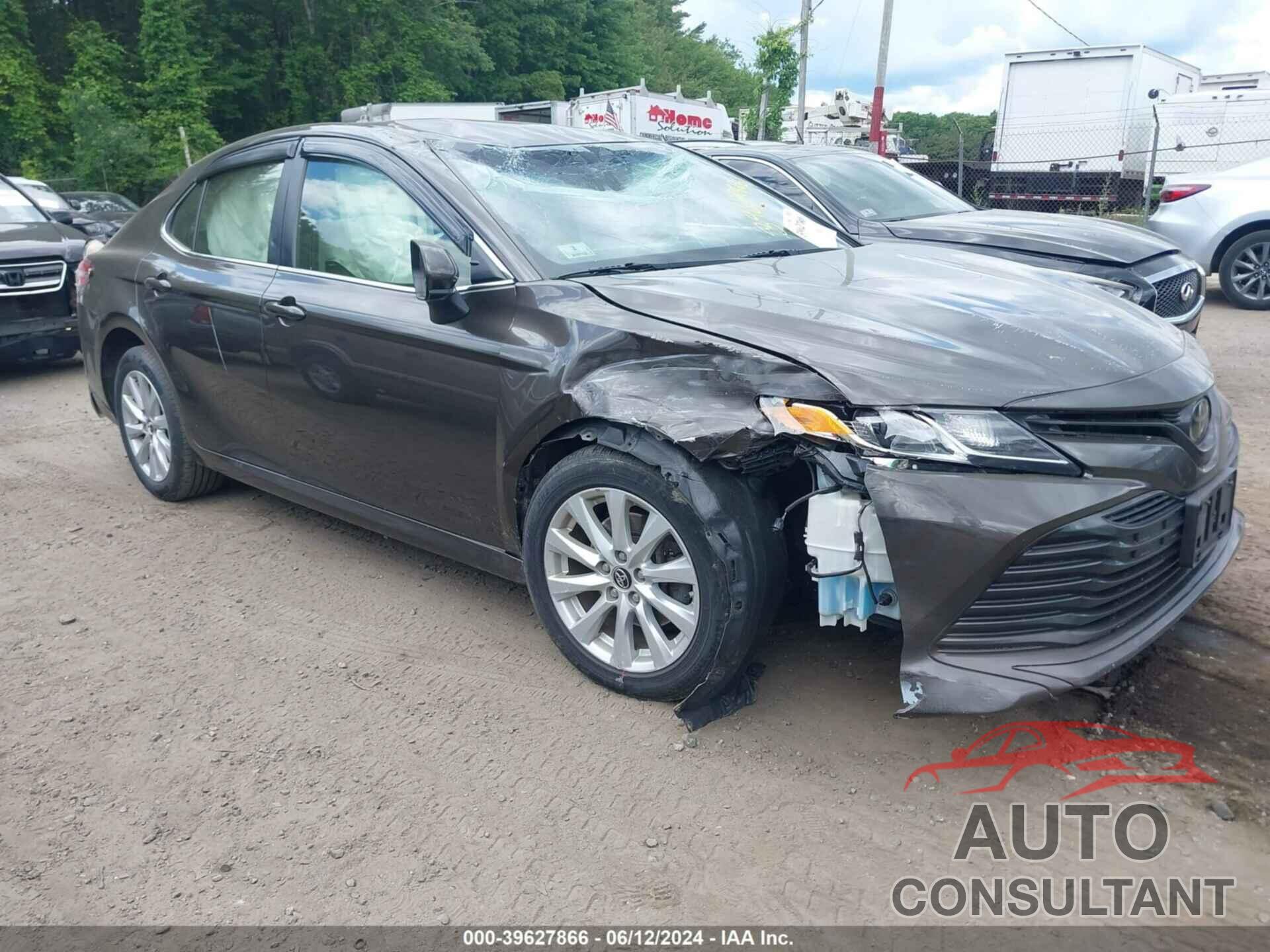 TOYOTA CAMRY 2018 - JTNB11HK4J3024413