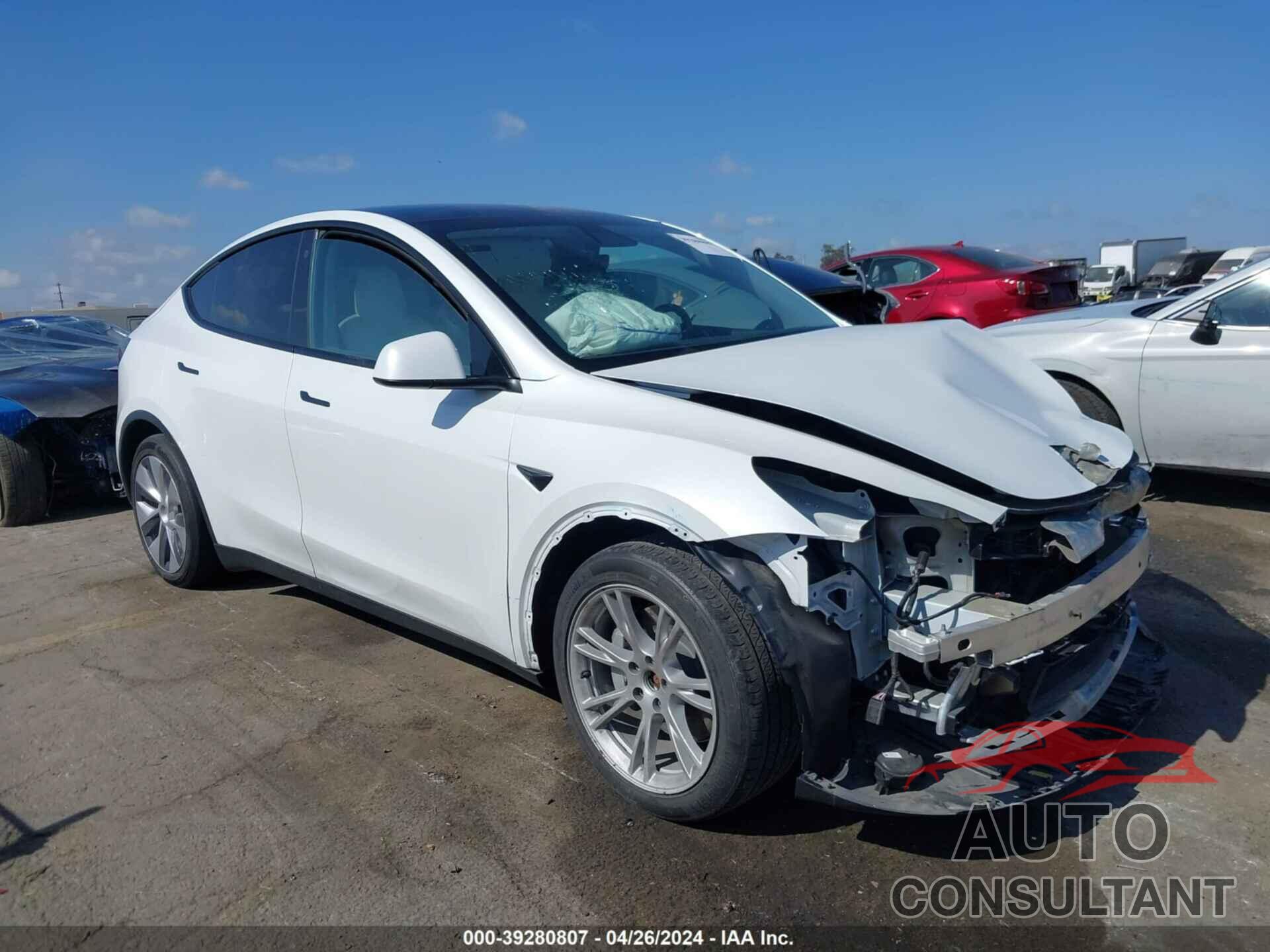 TESLA MODEL Y 2021 - 5YJYGDEEXMF152059