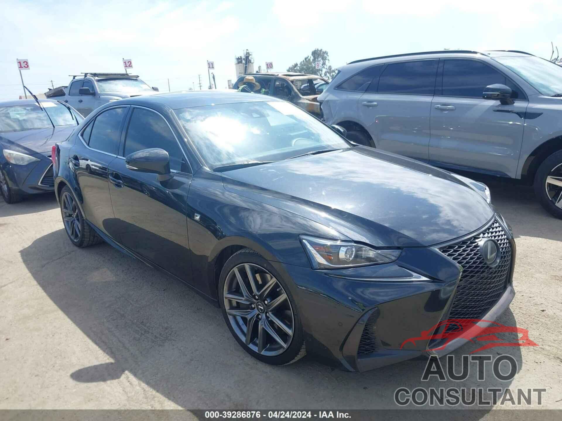 LEXUS IS 300 2018 - JTHC81D20J5033803