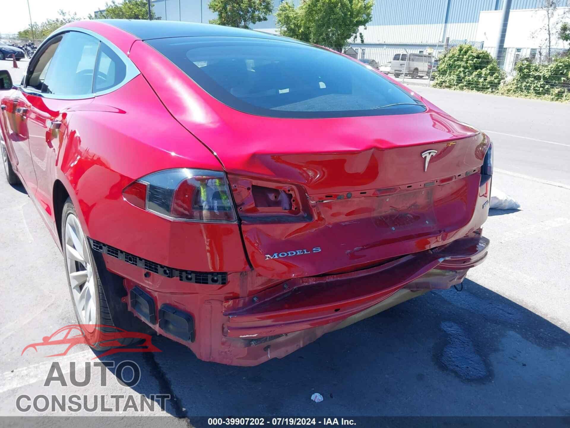 TESLA MODEL S 2018 - 5YJSA1E21JF286529