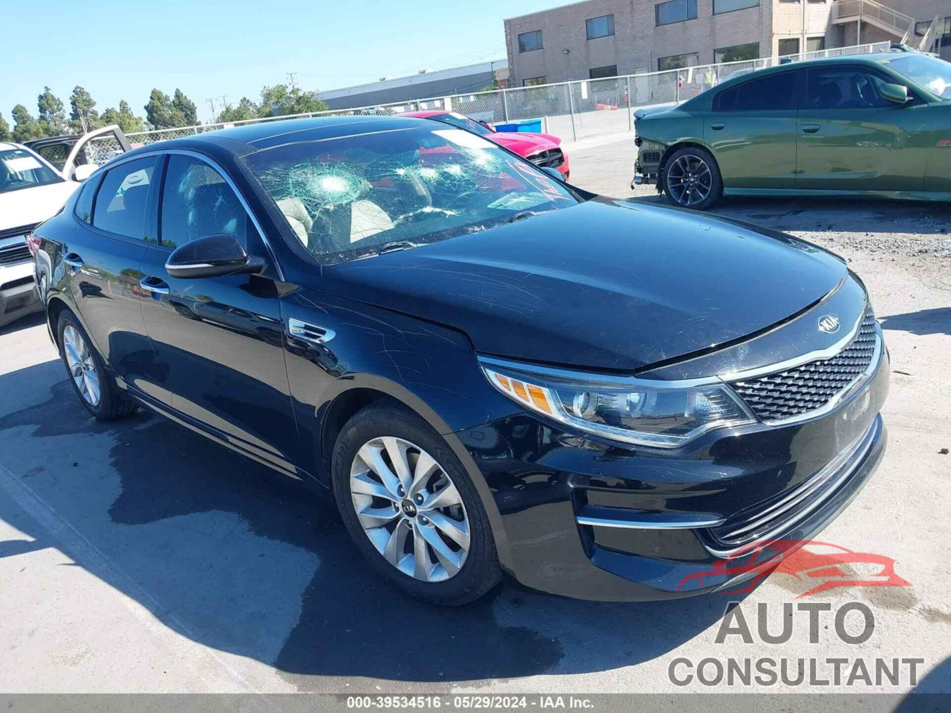 KIA OPTIMA 2018 - 5XXGU4L39JG244116