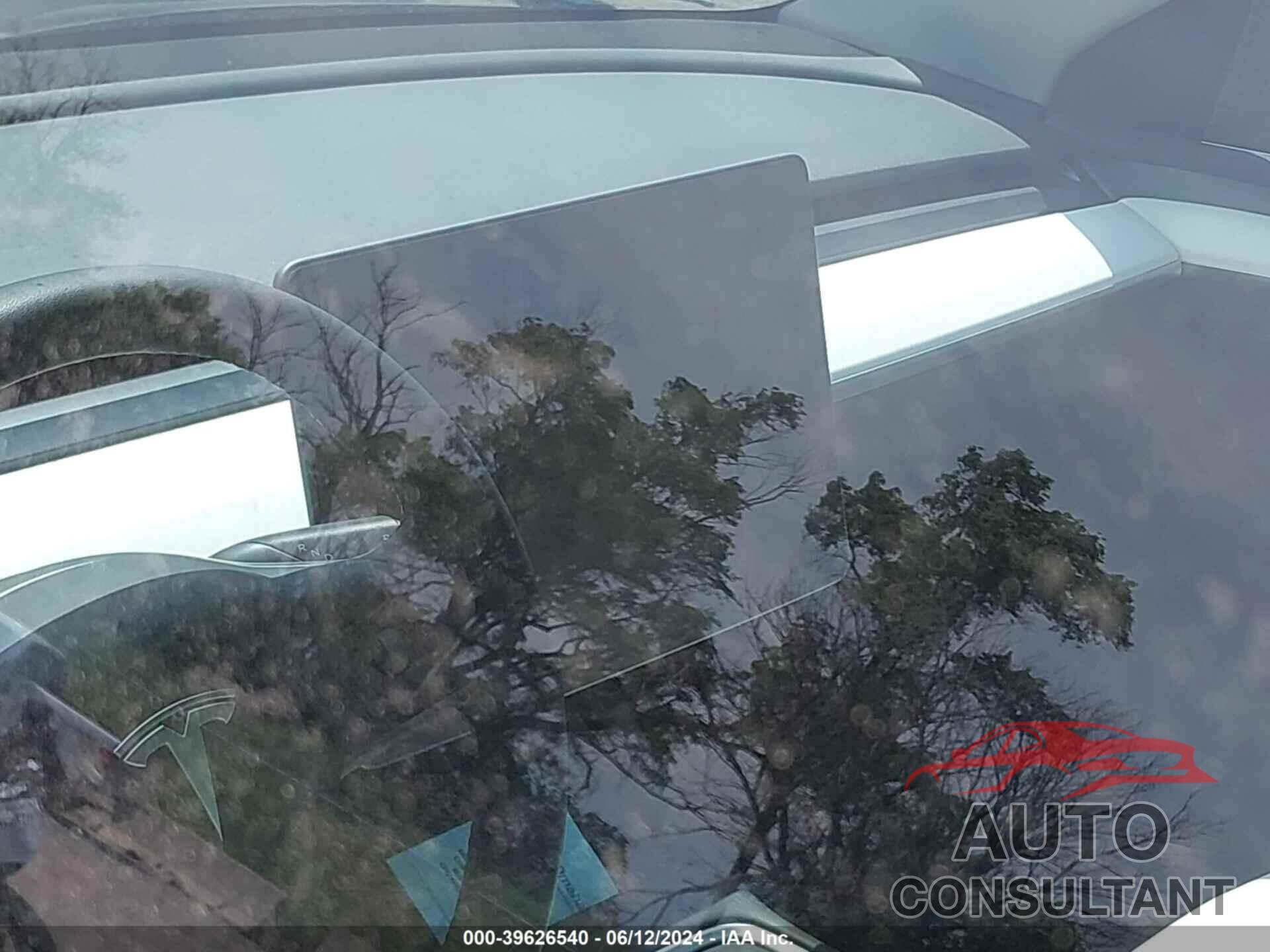 TESLA MODEL Y 2022 - 7SAYGAEE0NF575669