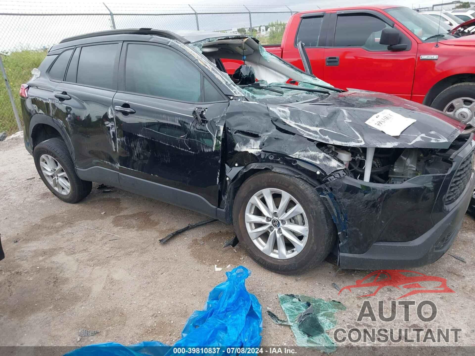 TOYOTA COROLLA CROSS 2022 - 7MUCAAAG6NV022915