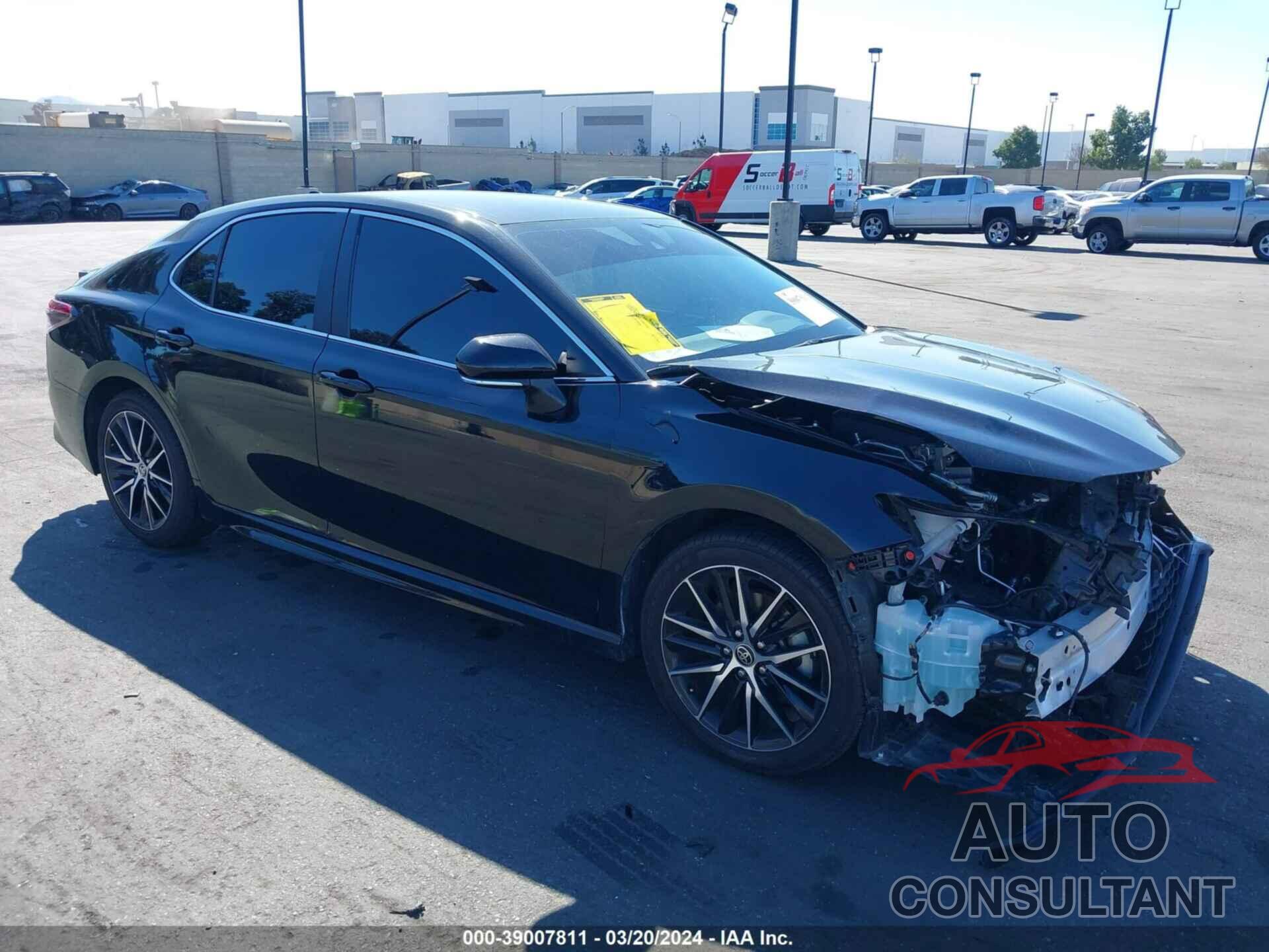 TOYOTA CAMRY 2022 - 4T1G11AK0NU681838