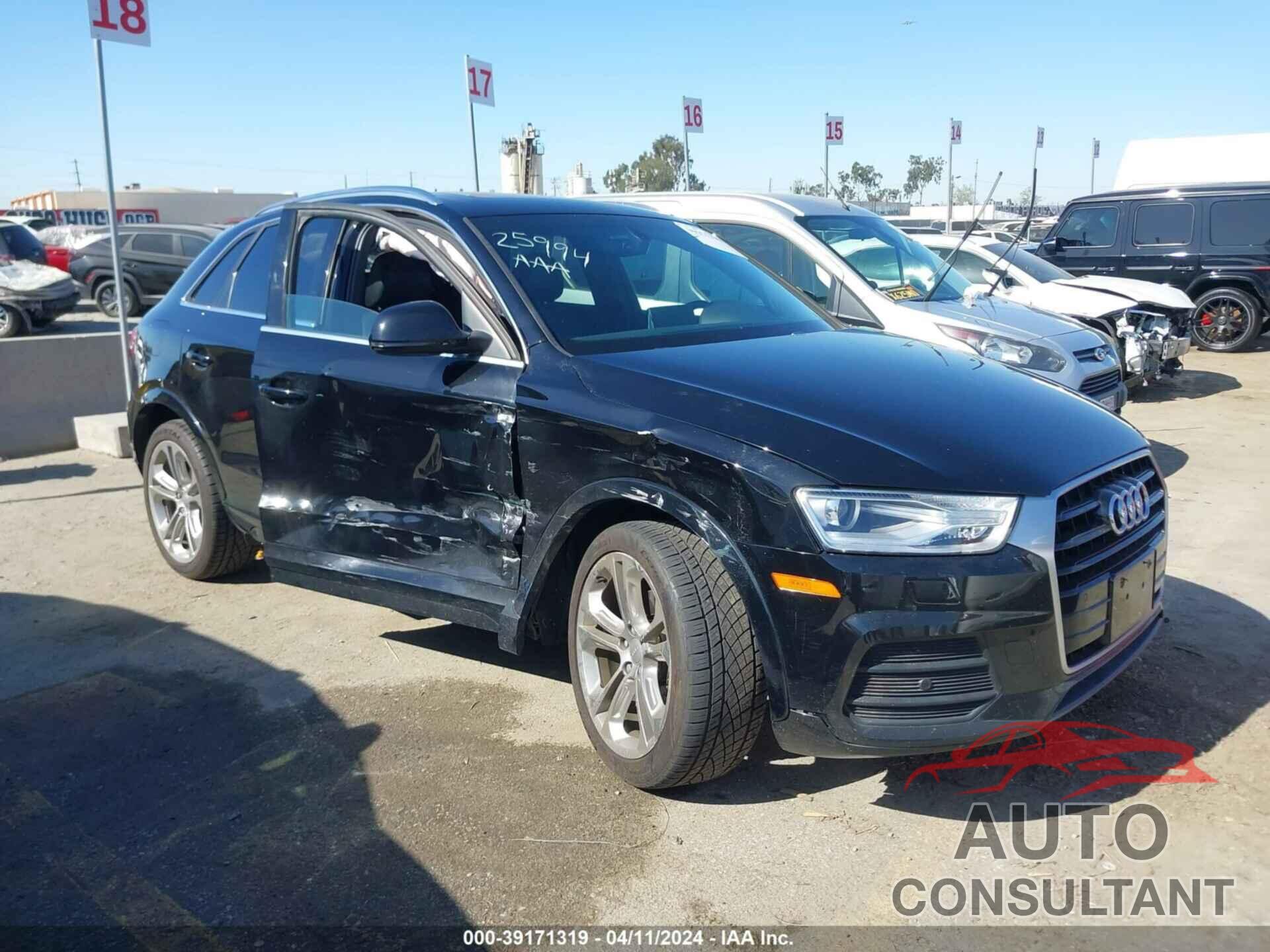 AUDI Q3 2017 - WA1HCCFS4HR017793