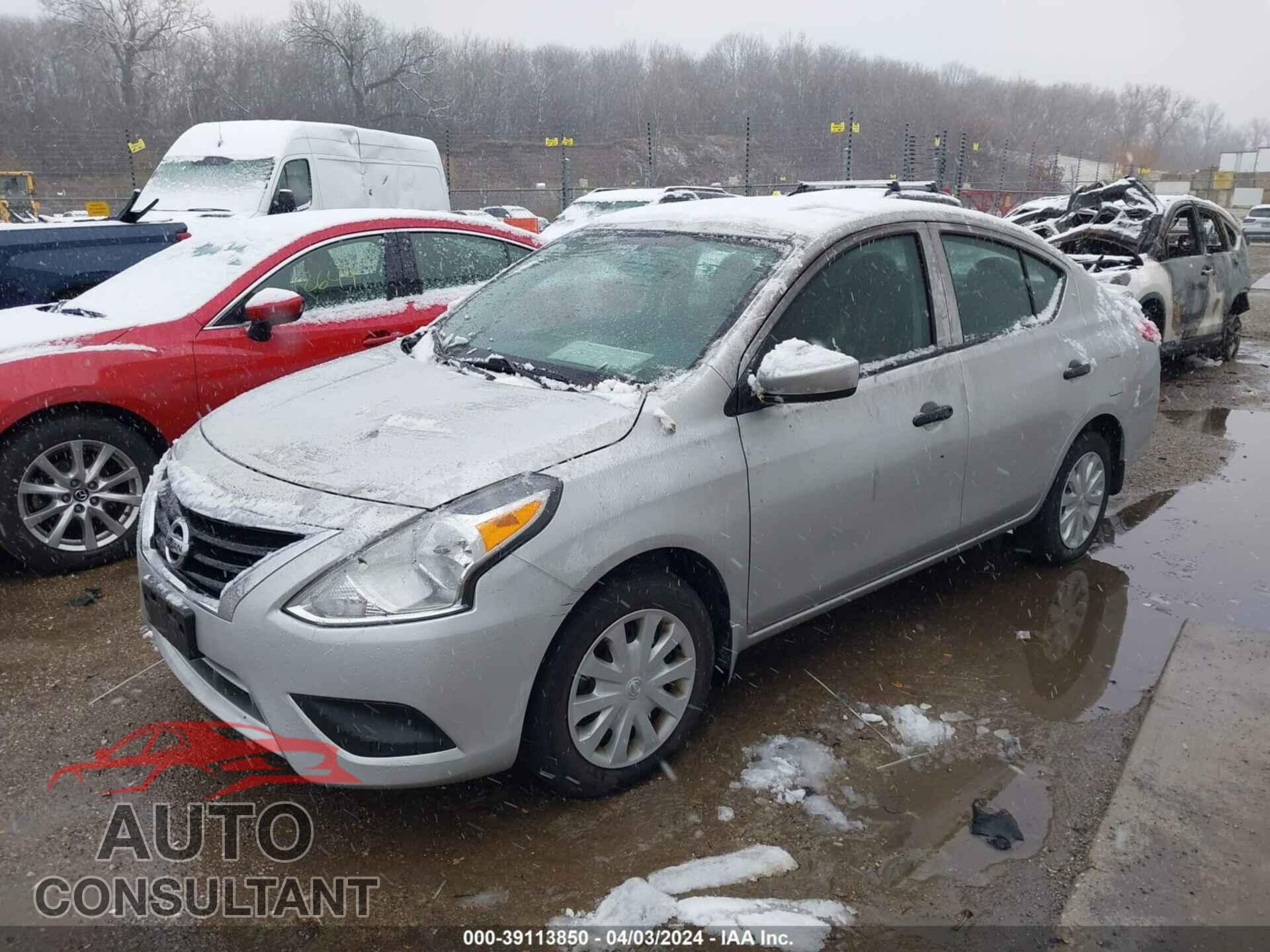 NISSAN VERSA 2019 - 3N1CN7AP3KL814560