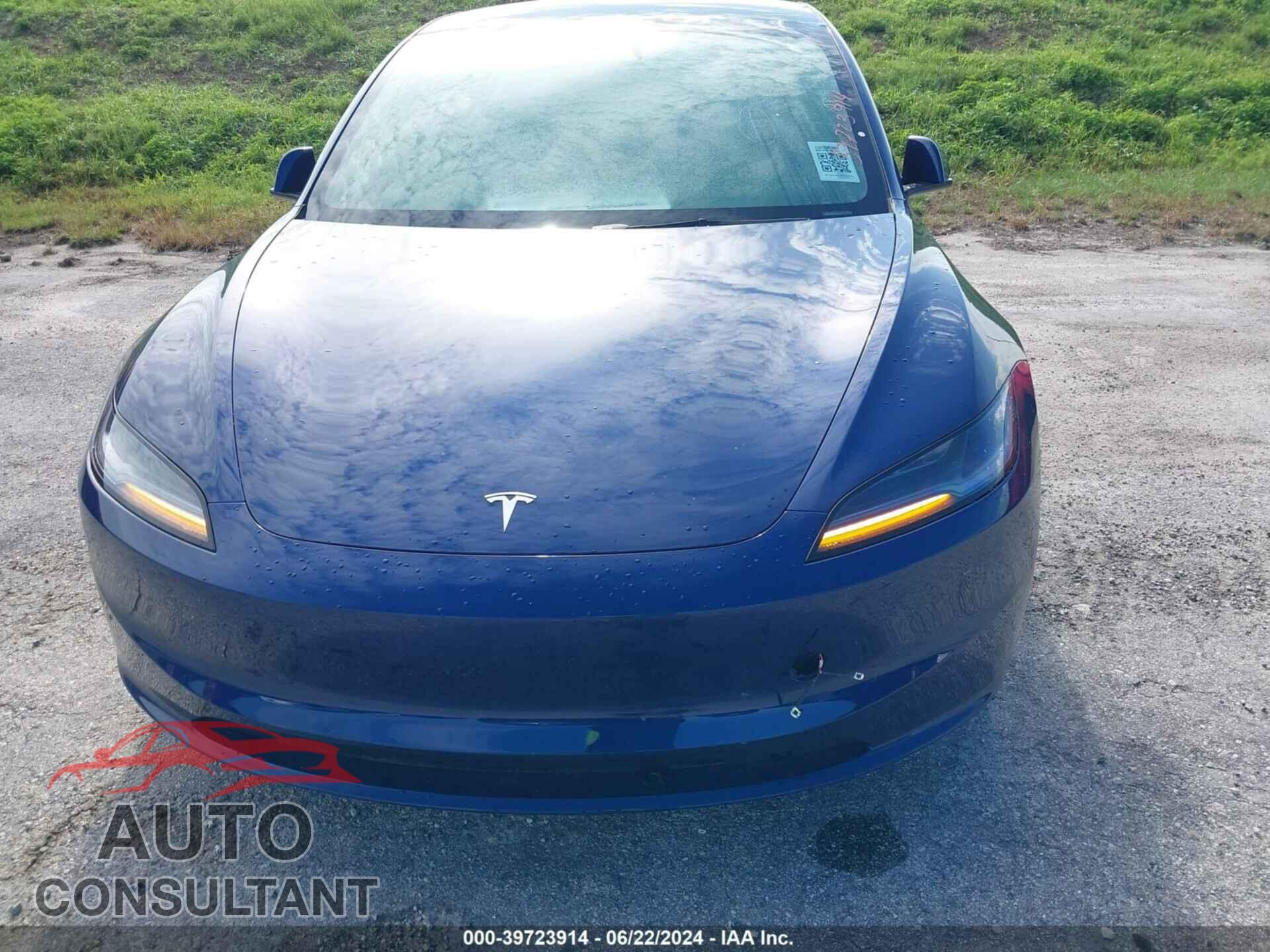 TESLA MODEL 3 2024 - 5YJ3E1EA2RF748947