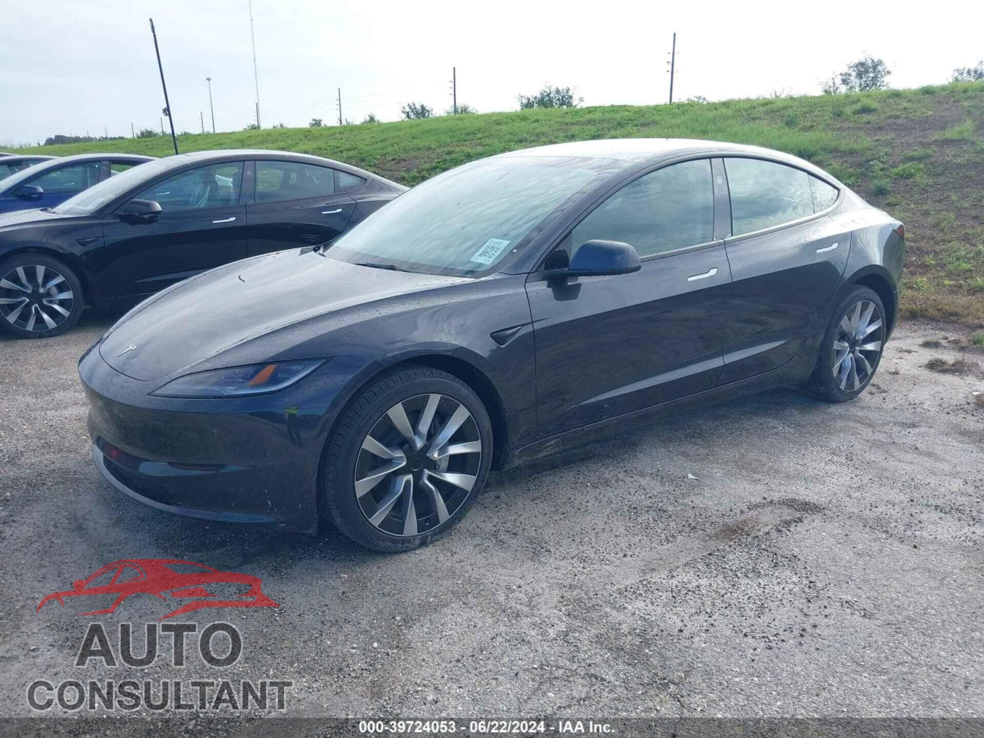TESLA MODEL 3 2024 - 5YJ3E1EA5RF752426