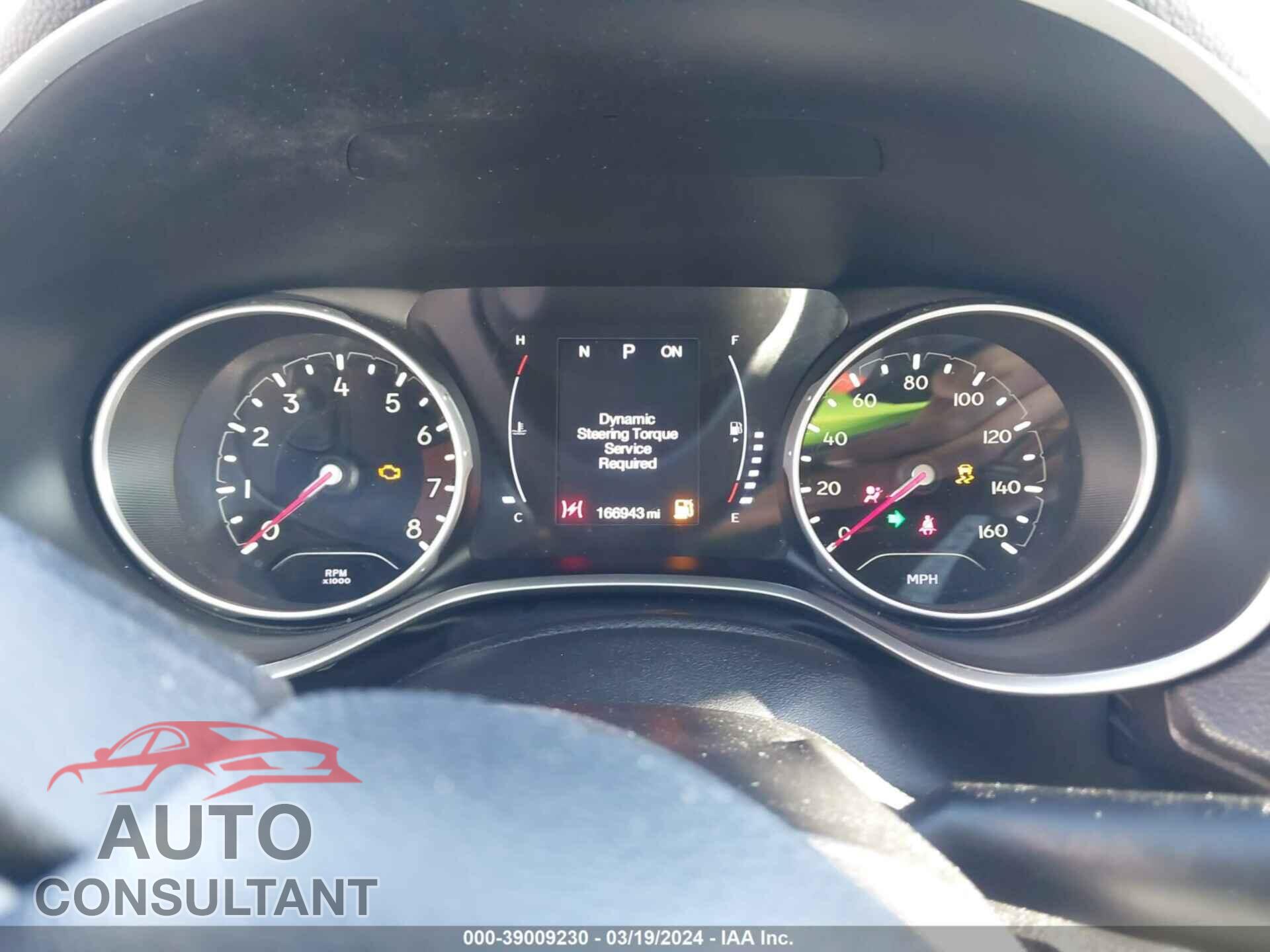 JEEP COMPASS 2018 - 3C4NJCAB7JT181588