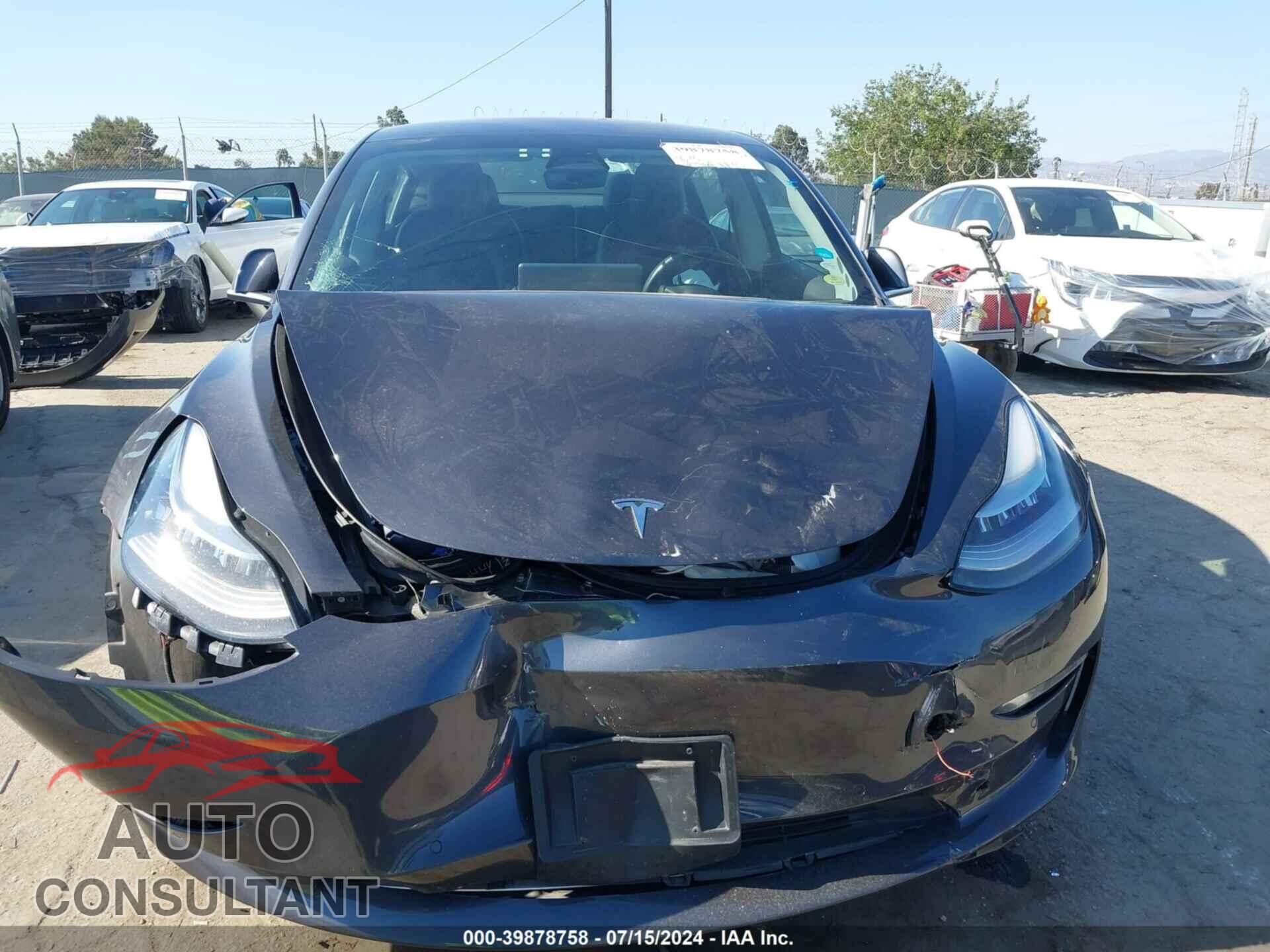 TESLA MODEL 3 2018 - 5YJ3E1EA3JF050612