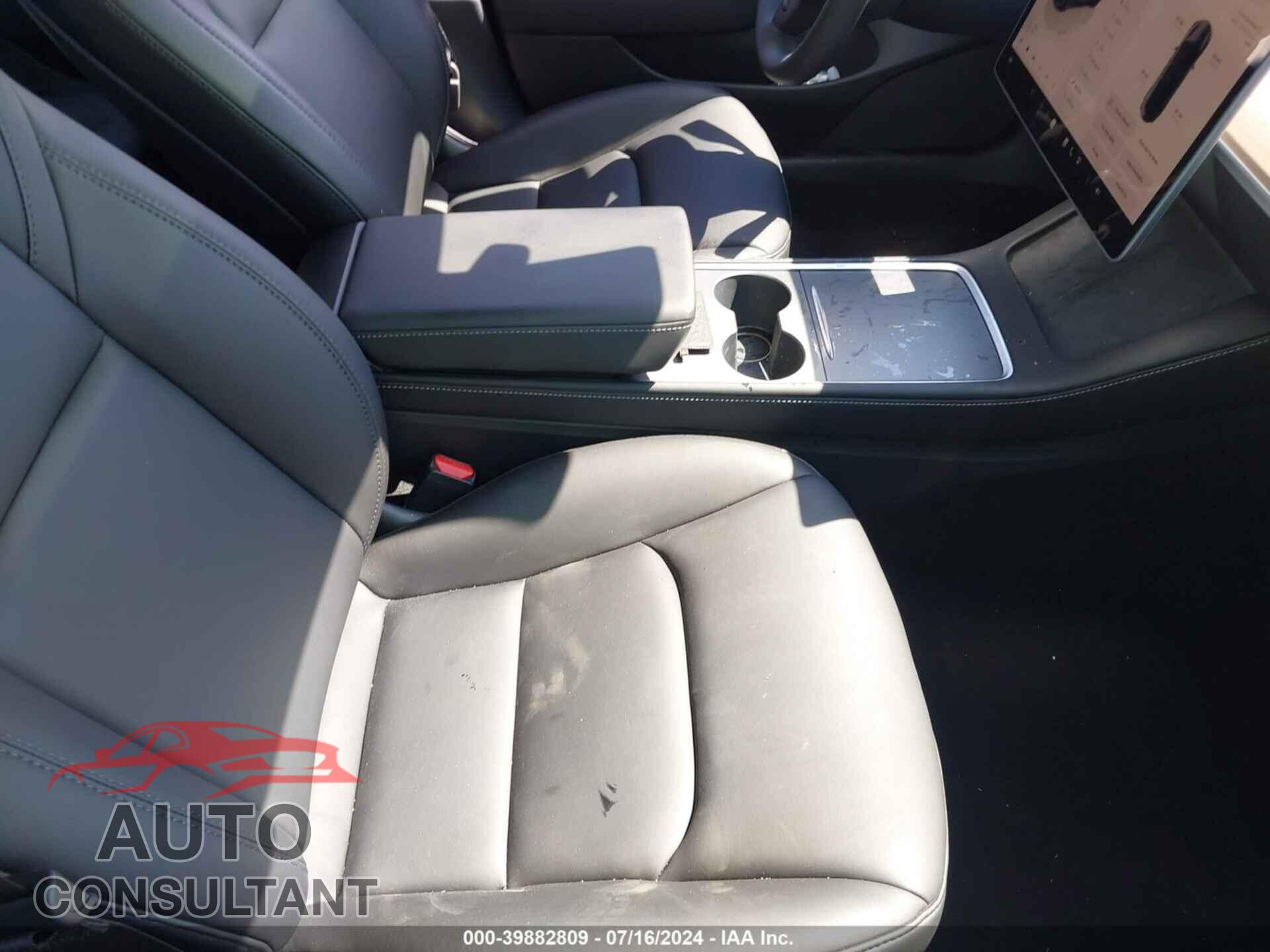 TESLA MODEL 3 2022 - 5YJ3E1EA5NF337570