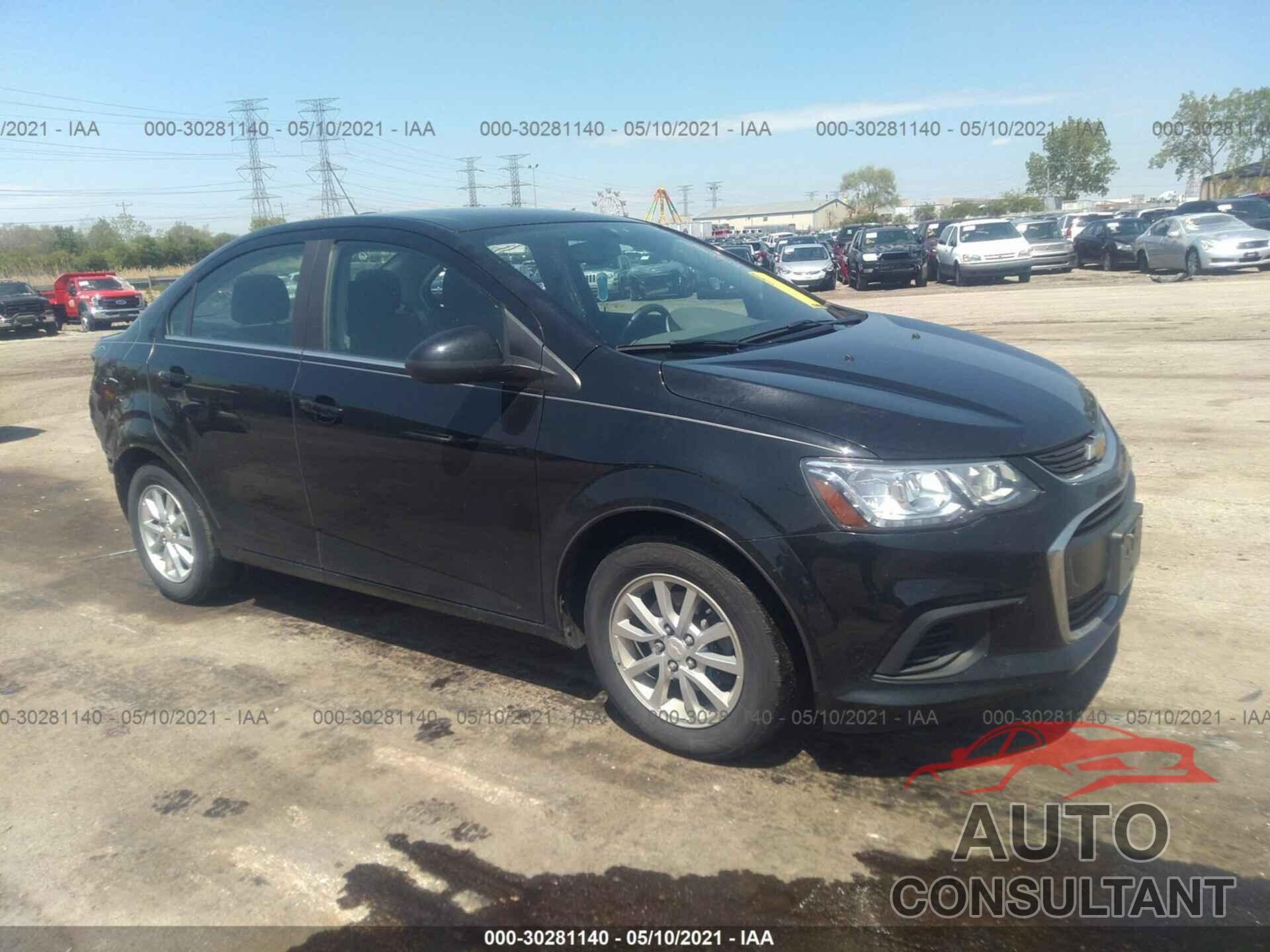 CHEVROLET SONIC 2019 - 1G1JD5SB8K4141892