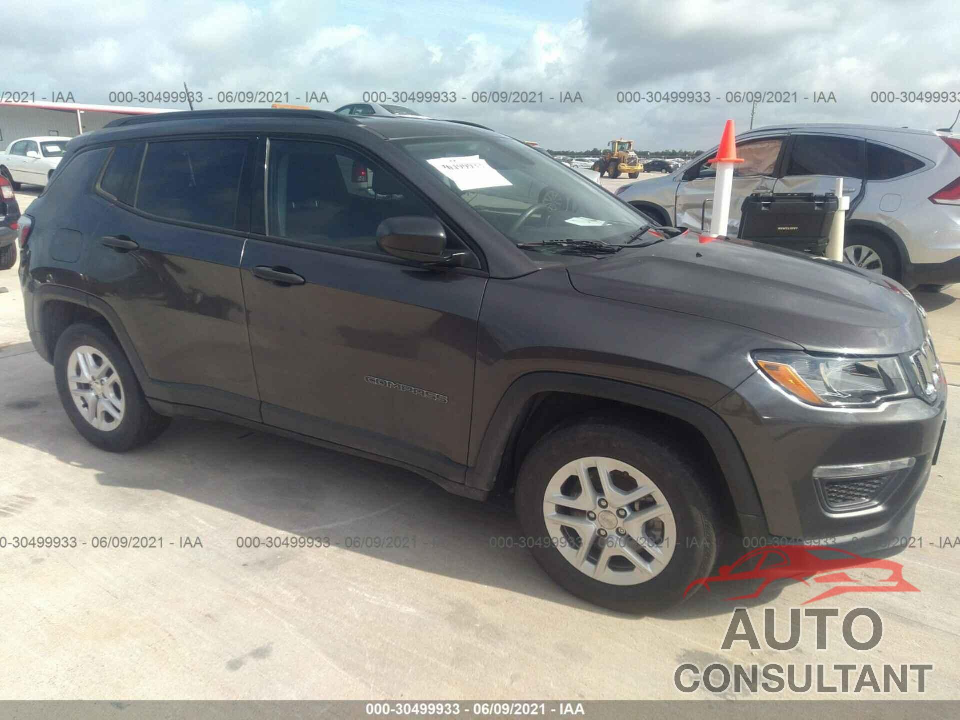 JEEP COMPASS 2018 - 3C4NJCAB3JT140147