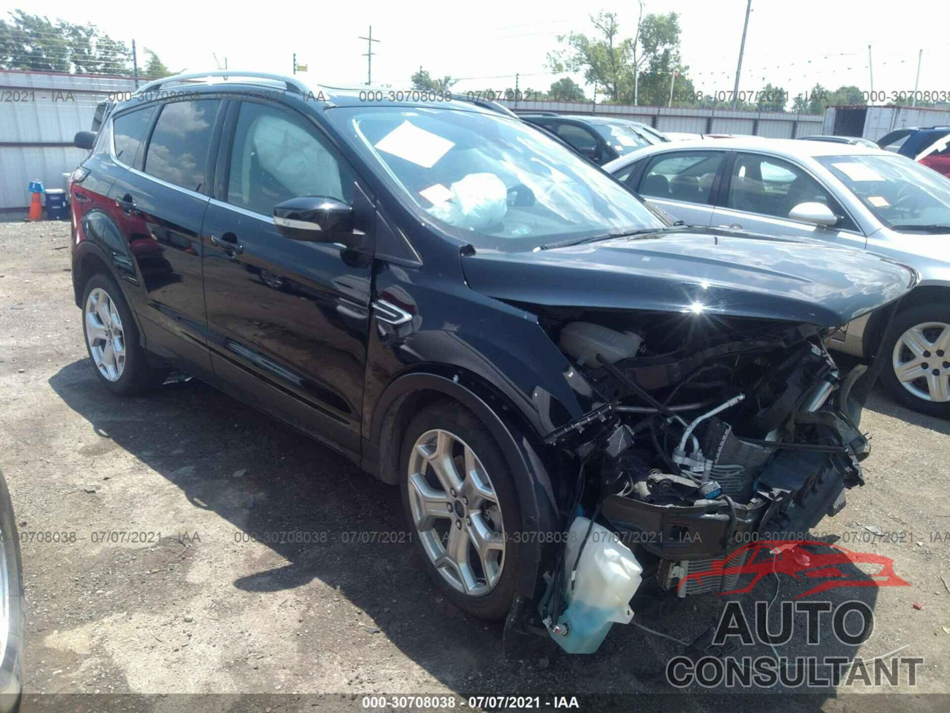 FORD ESCAPE 2018 - 1FMCU9J92JUC06252