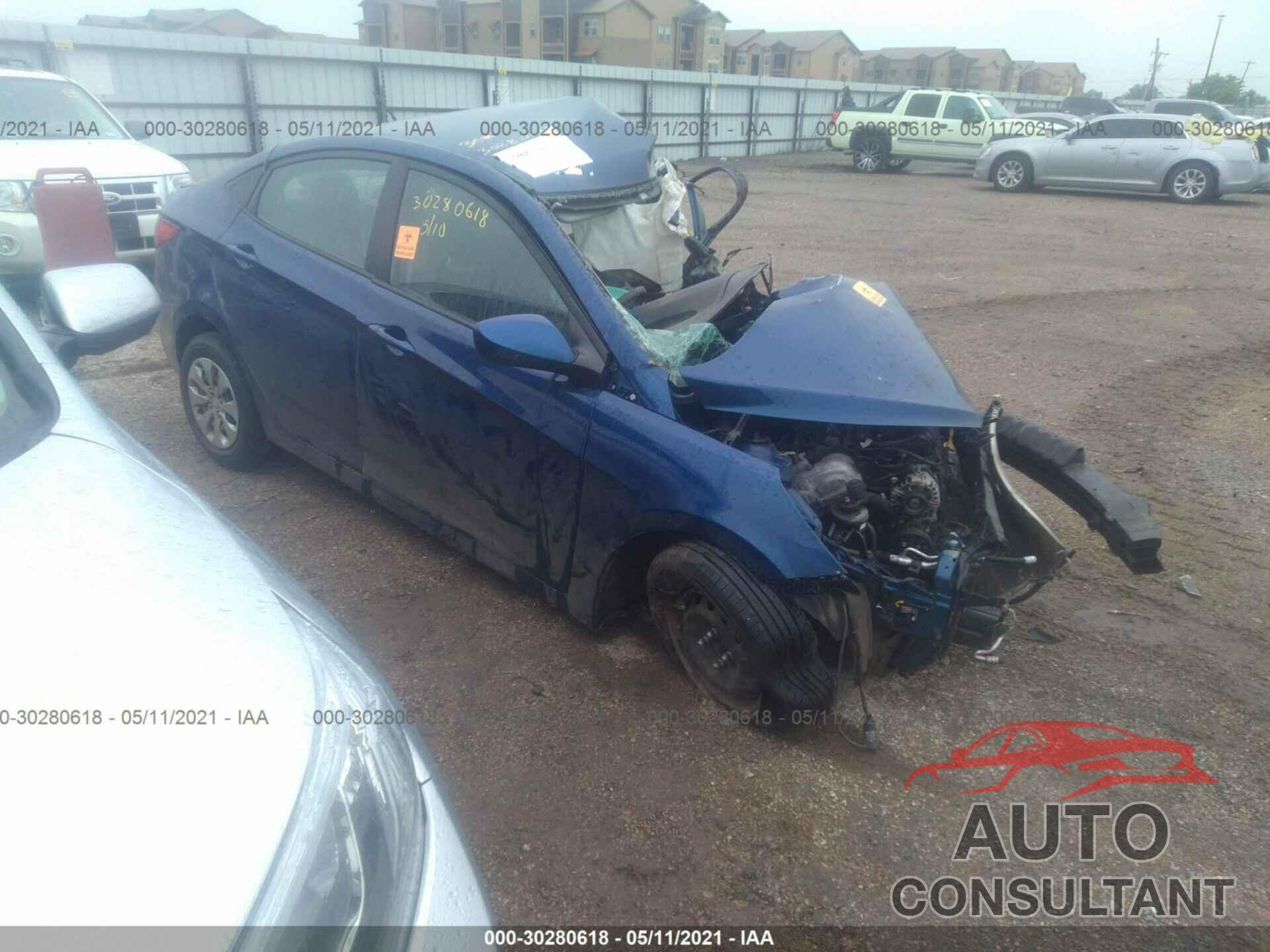 HYUNDAI ACCENT 2017 - KMHCT4AE5HU324034