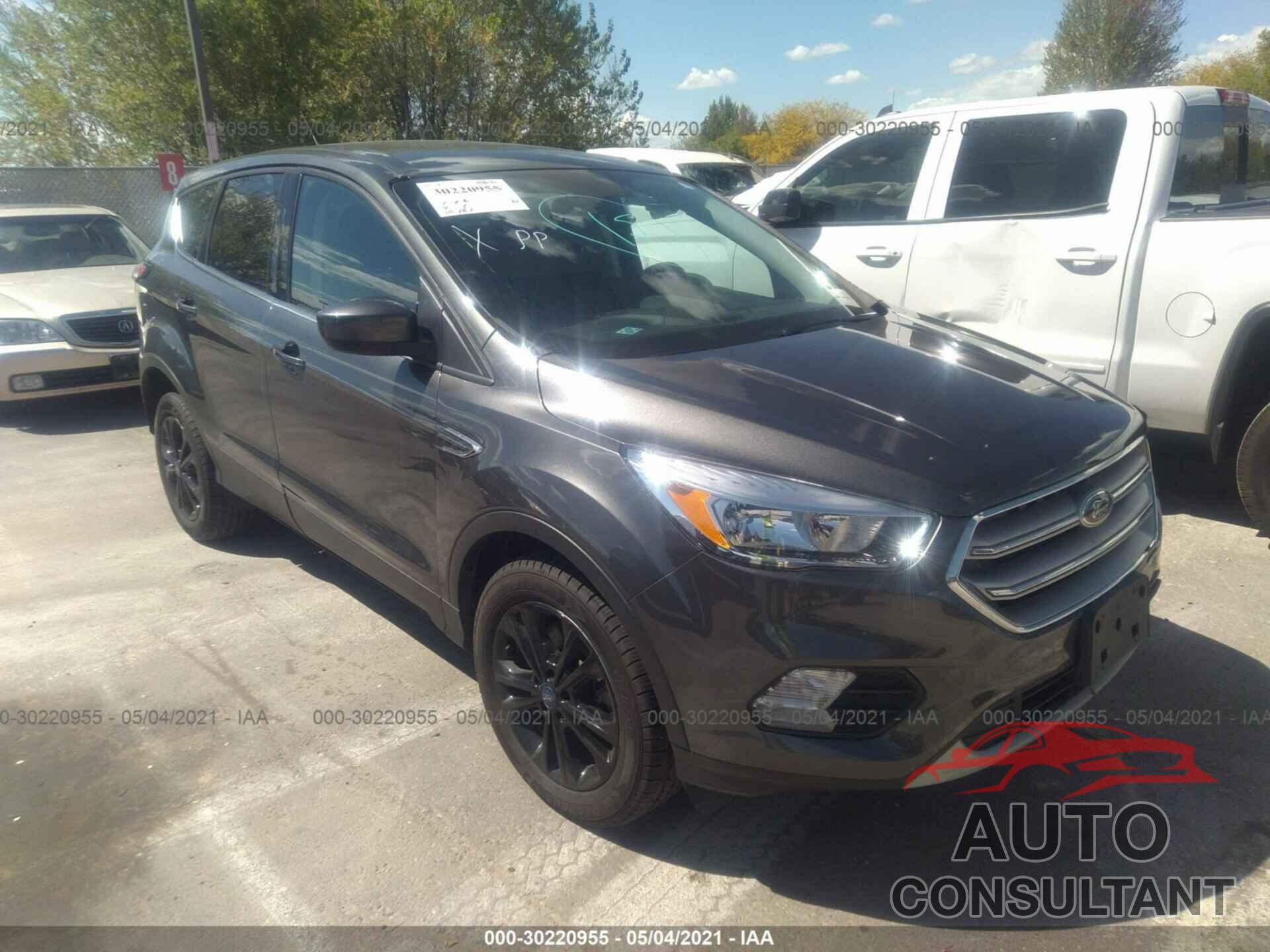 FORD ESCAPE 2017 - 1FMCU9GD2HUC36664