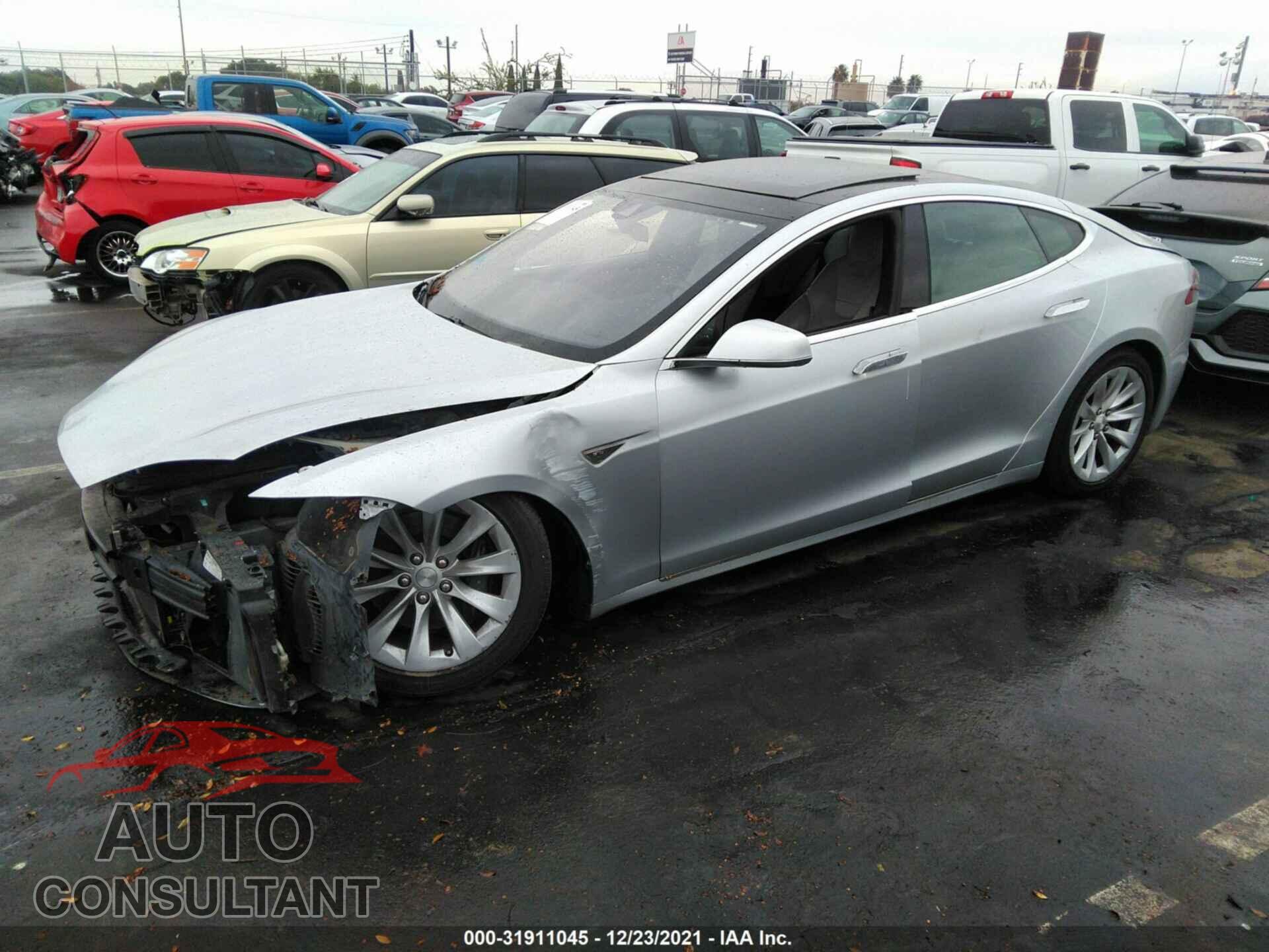 TESLA MODEL S 2016 - 5YJSA1E28GF140380