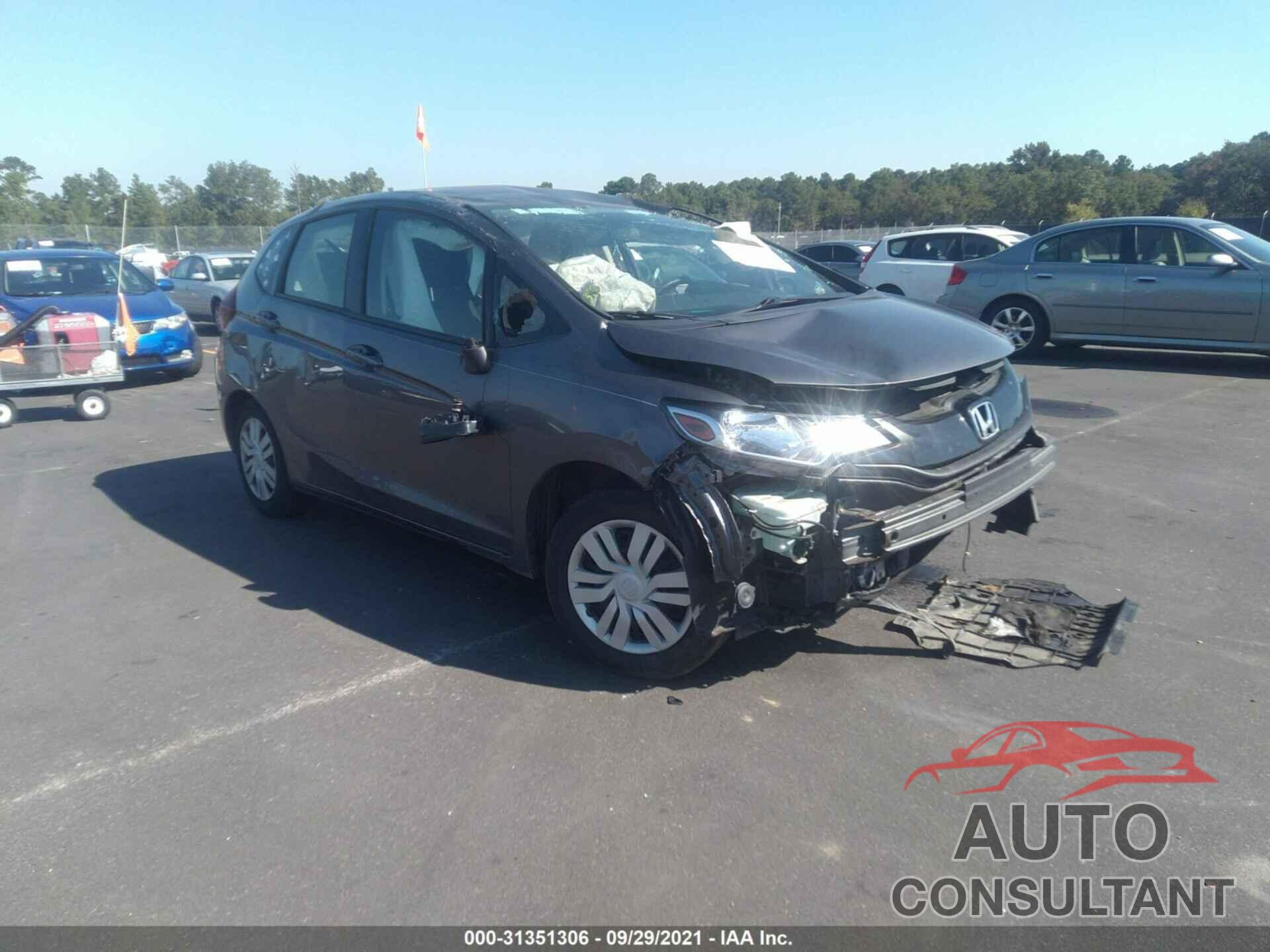 HONDA FIT 2016 - JHMGK5H57GS011743