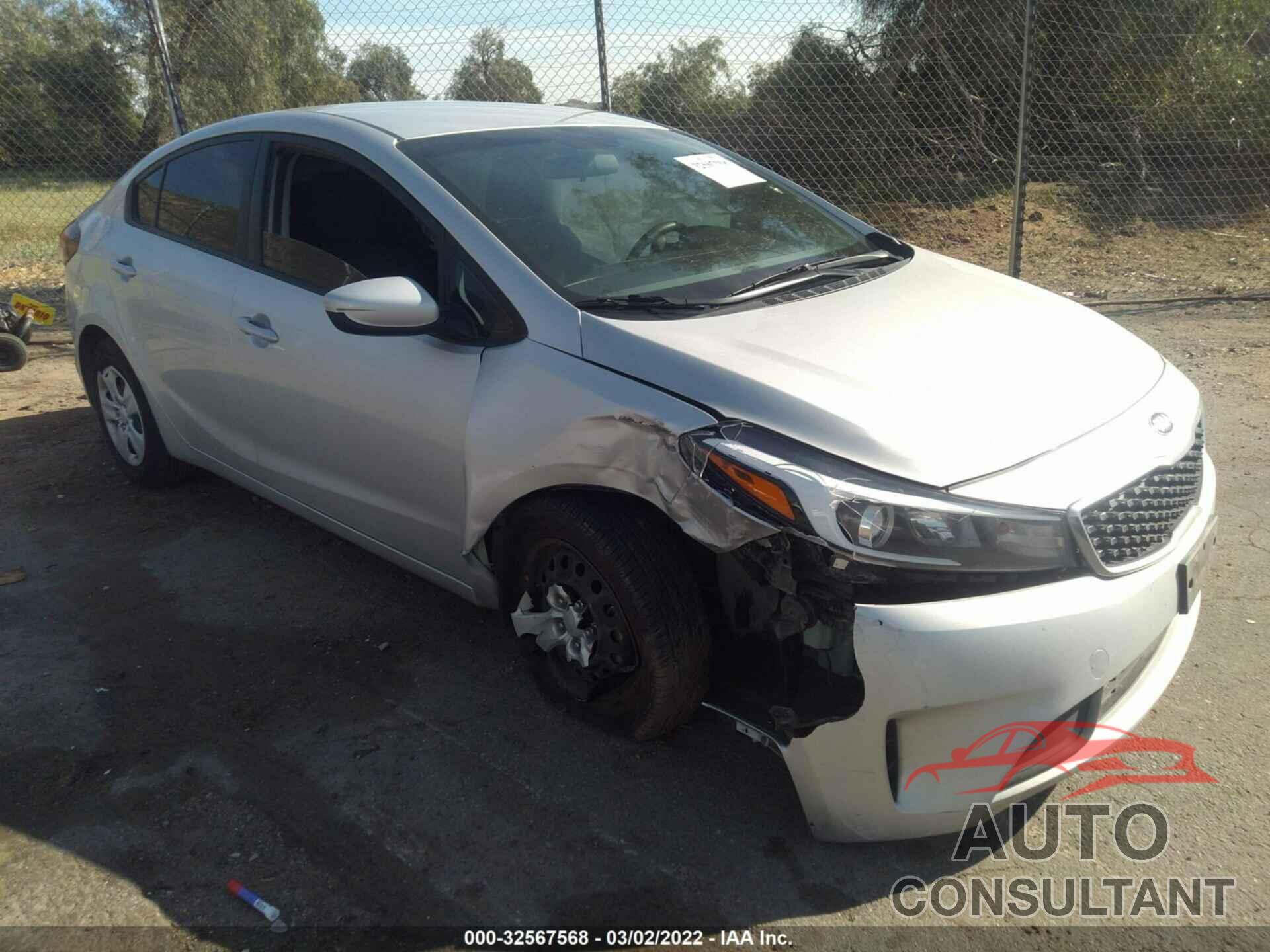 KIA FORTE 2018 - 3KPFK4A72JE203813