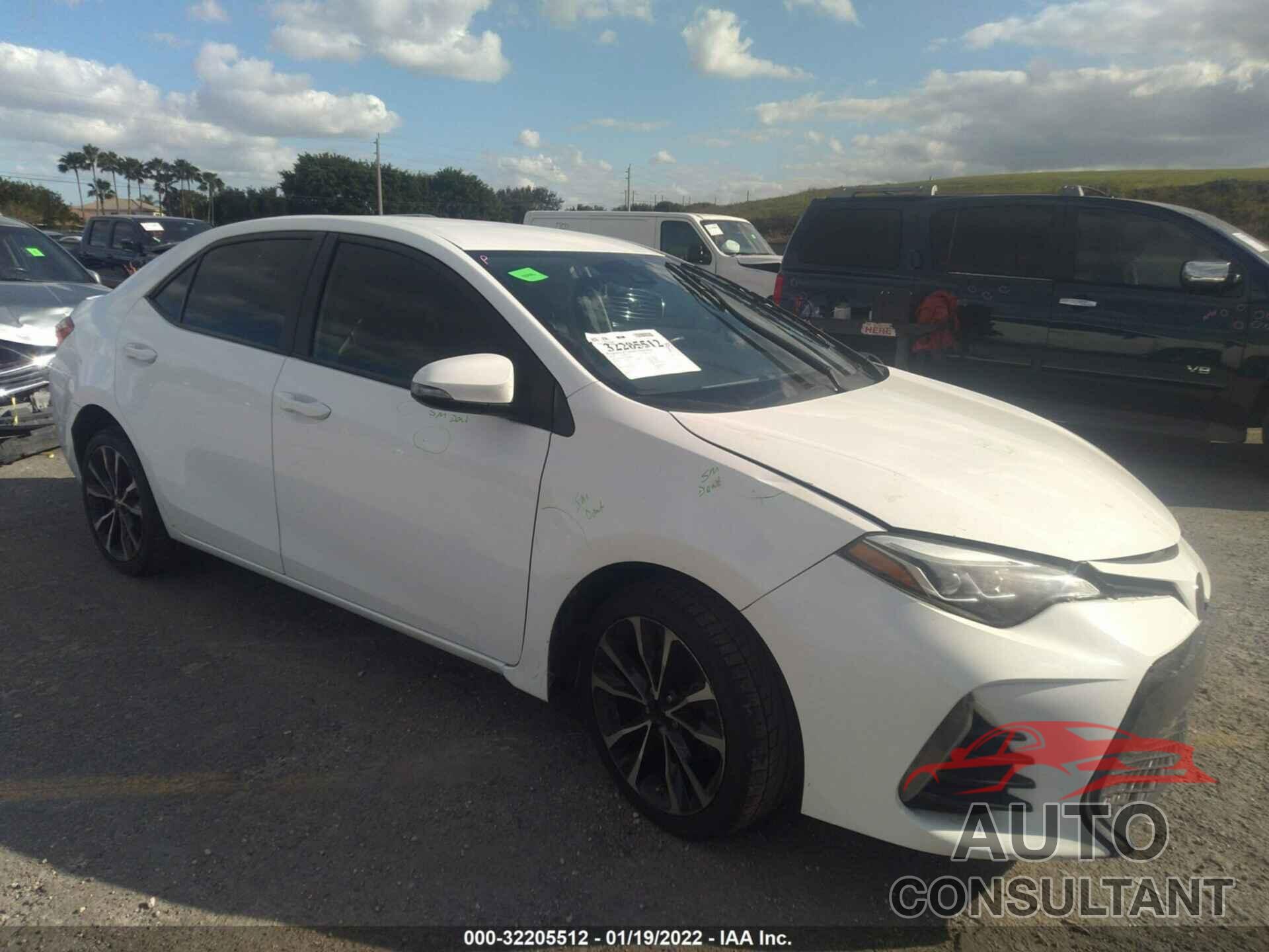 TOYOTA COROLLA 2018 - 5YFBURHEXJP844300