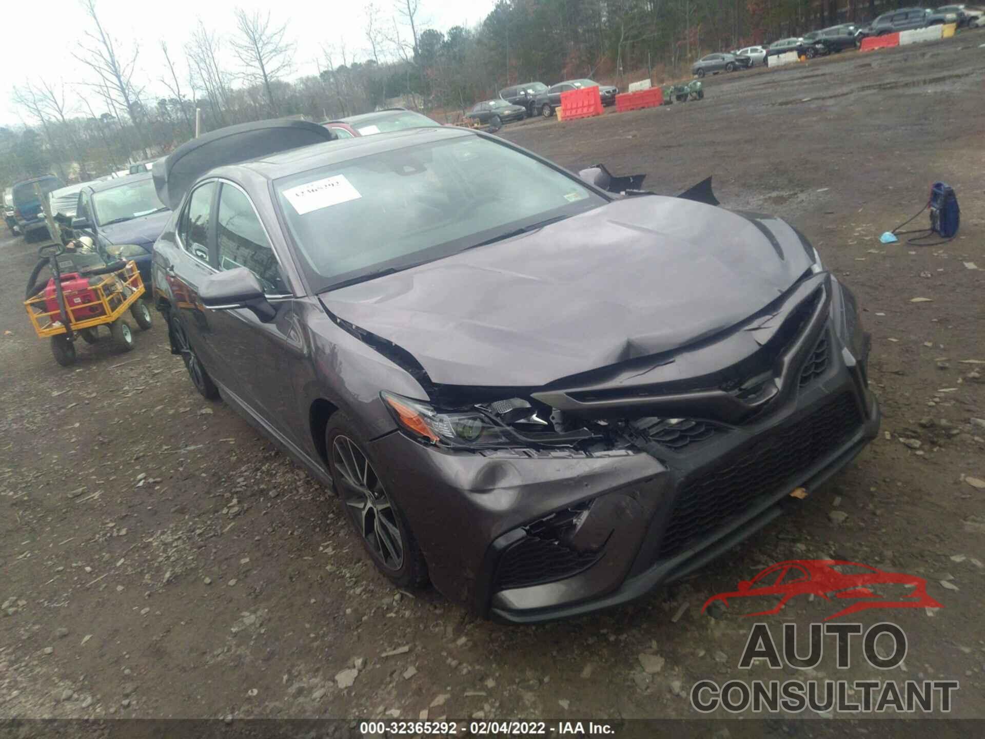 TOYOTA CAMRY 2021 - 4T1T11AKXMU596423