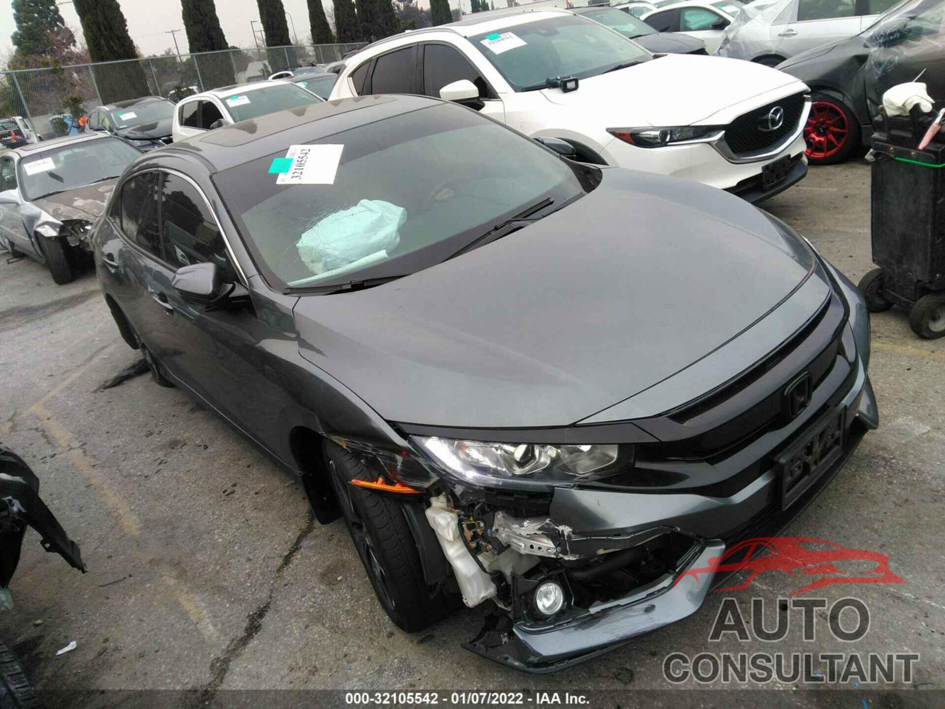 HONDA CIVIC HATCHBACK 2018 - SHHFK7H57JU420661