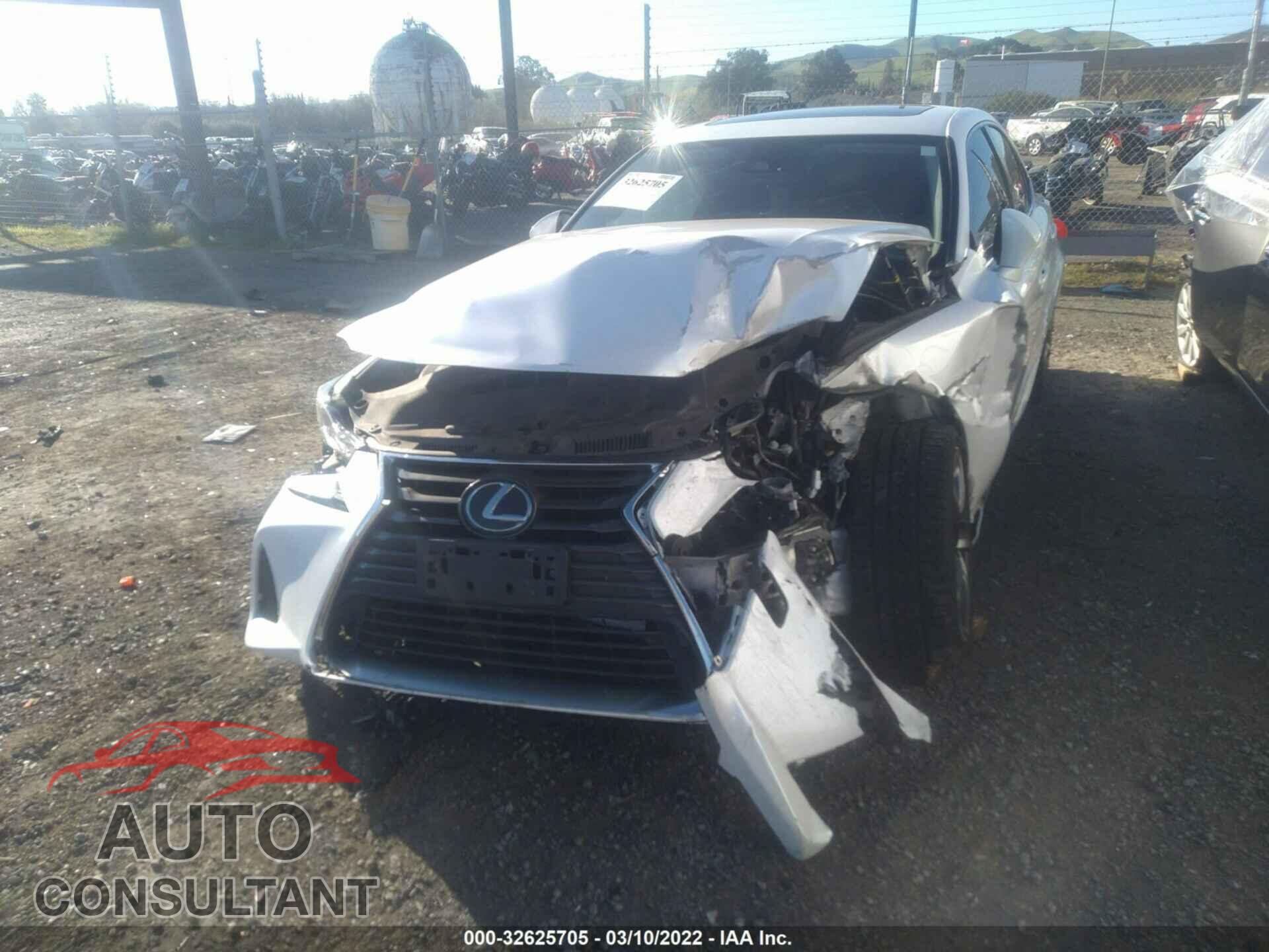 LEXUS IS 2017 - JTHBA1D2XH5042972