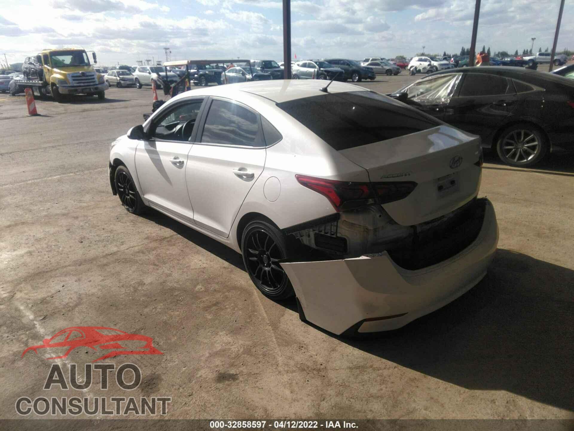 HYUNDAI ACCENT 2018 - 3KPC24A35JE034841