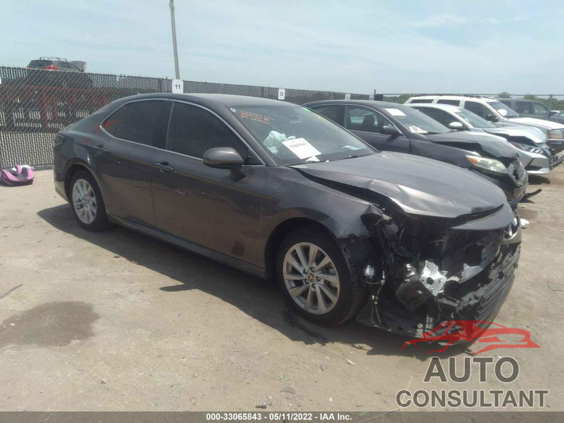 TOYOTA CAMRY 2021 - 4T1C11AK9MU566121