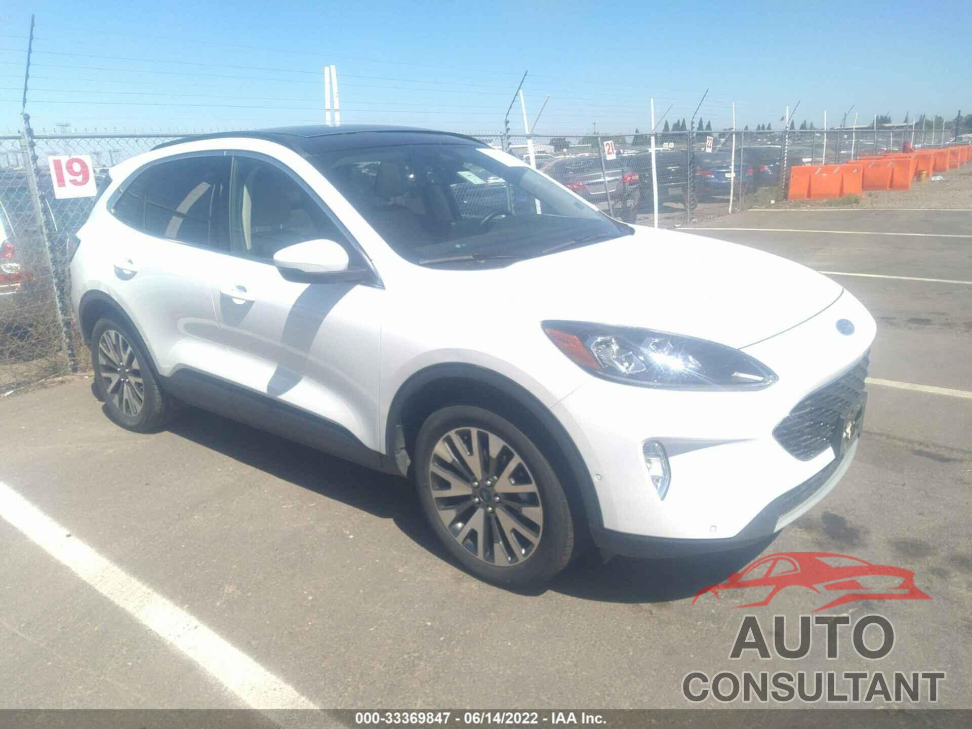 FORD ESCAPE 2020 - 1FMCU9J9XLUB15250