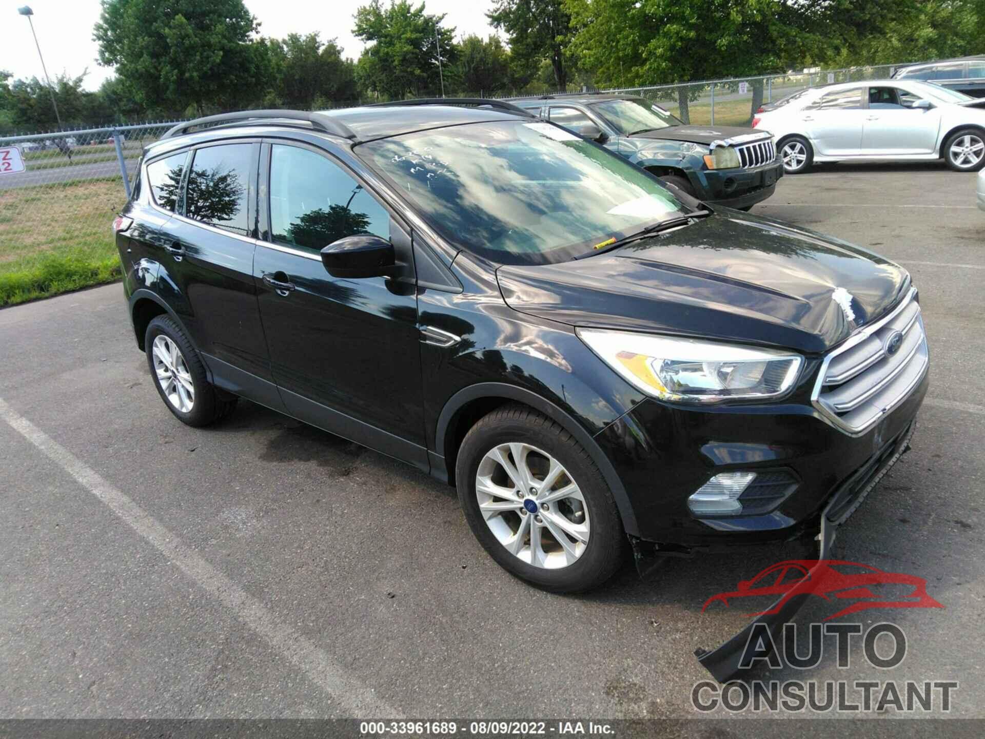FORD ESCAPE 2018 - 1FMCU0GD6JUB28176