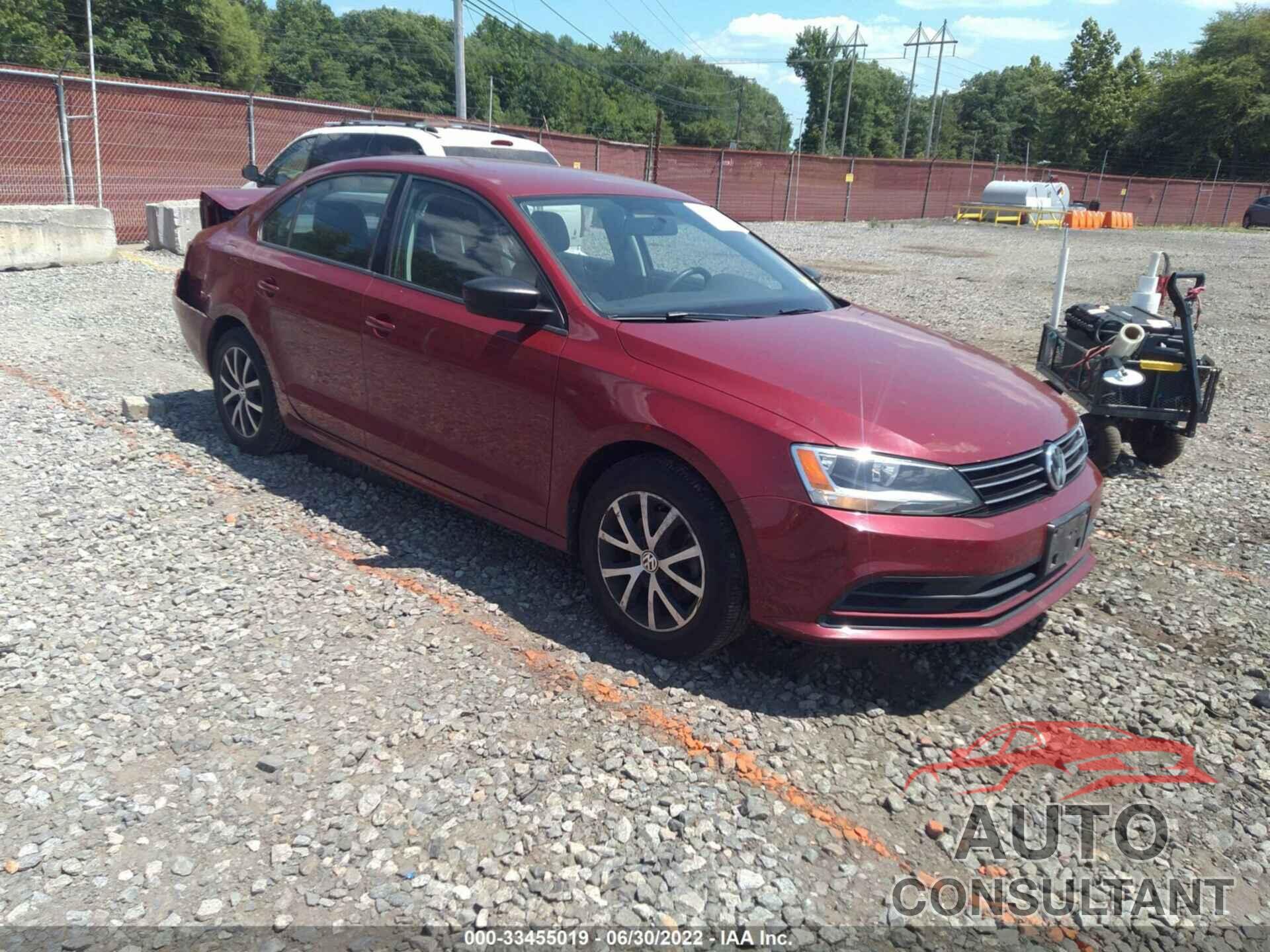 VOLKSWAGEN JETTA SEDAN 2016 - 3VWD67AJ5GM240567