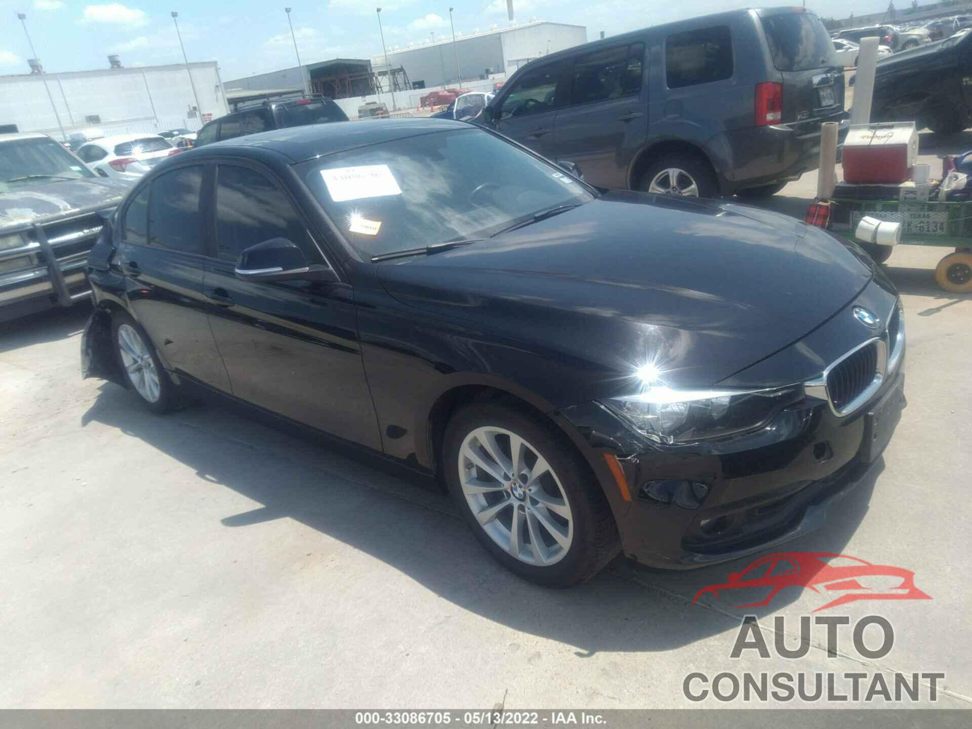 BMW 3 SERIES 2017 - WBA8E1G30HNU15681