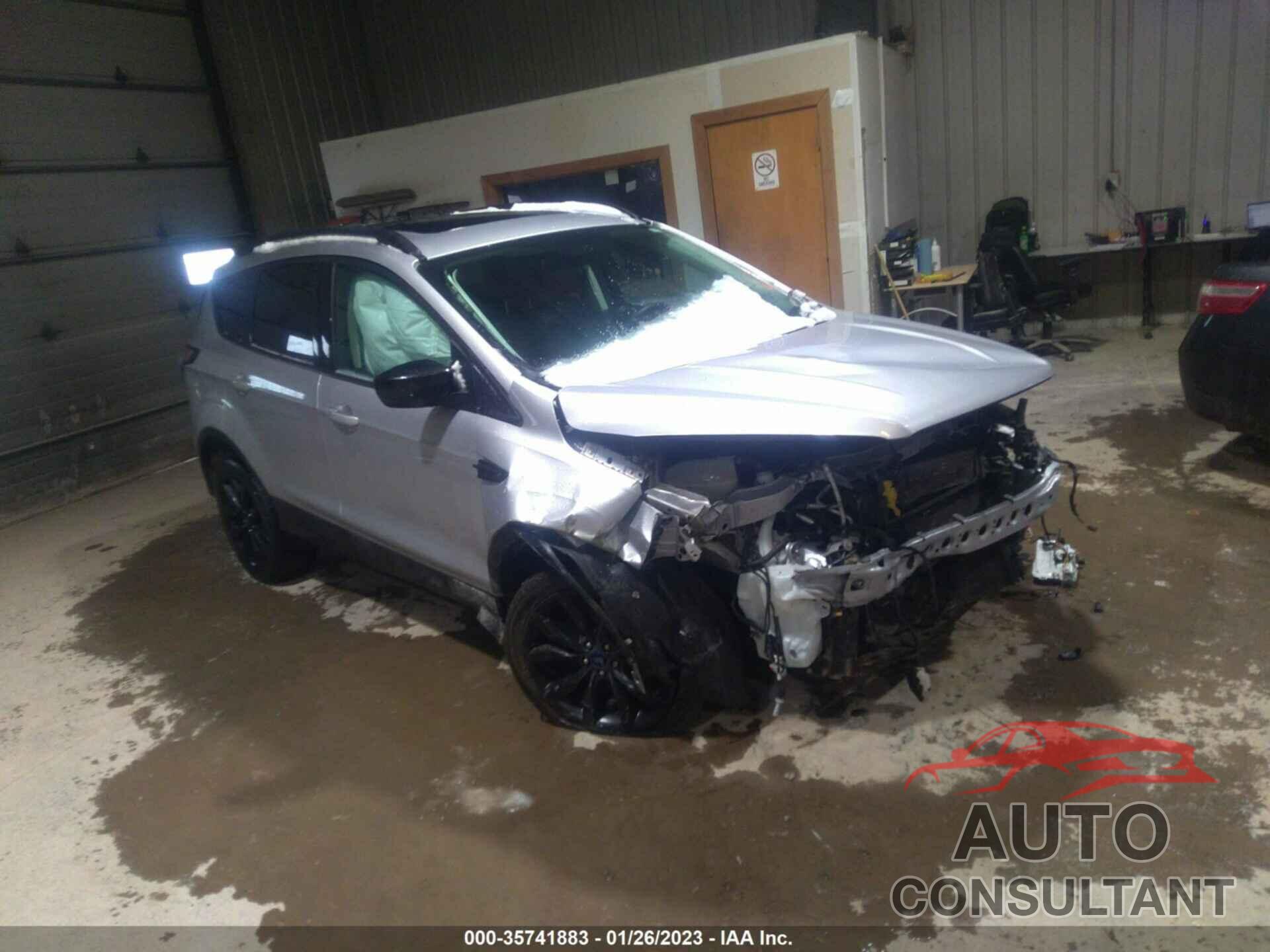 FORD ESCAPE 2017 - 1FMCU9GDXHUE90901