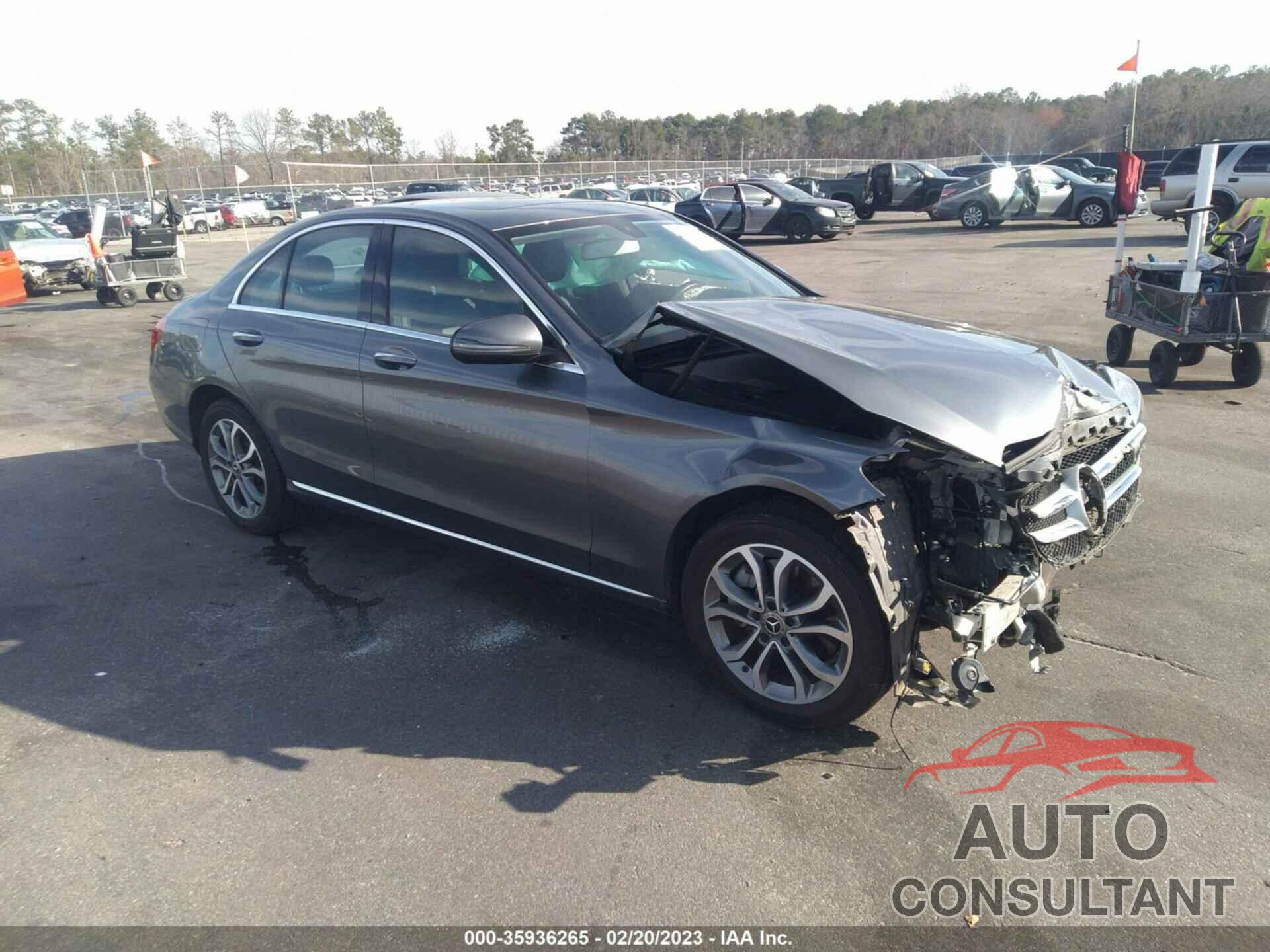 MERCEDES-BENZ C-CLASS 2018 - 55SWF4KB7JU261366