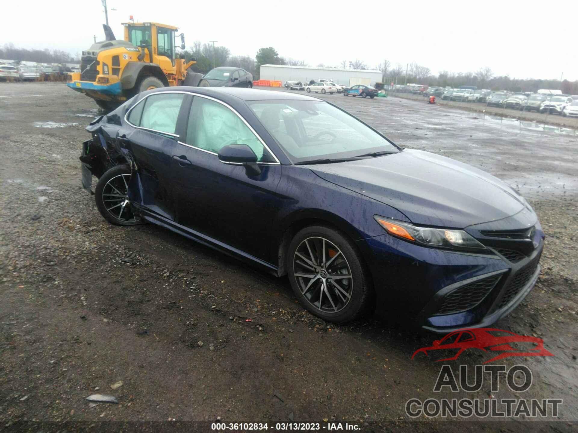 TOYOTA CAMRY 2022 - 4T1G11AK5NU666901