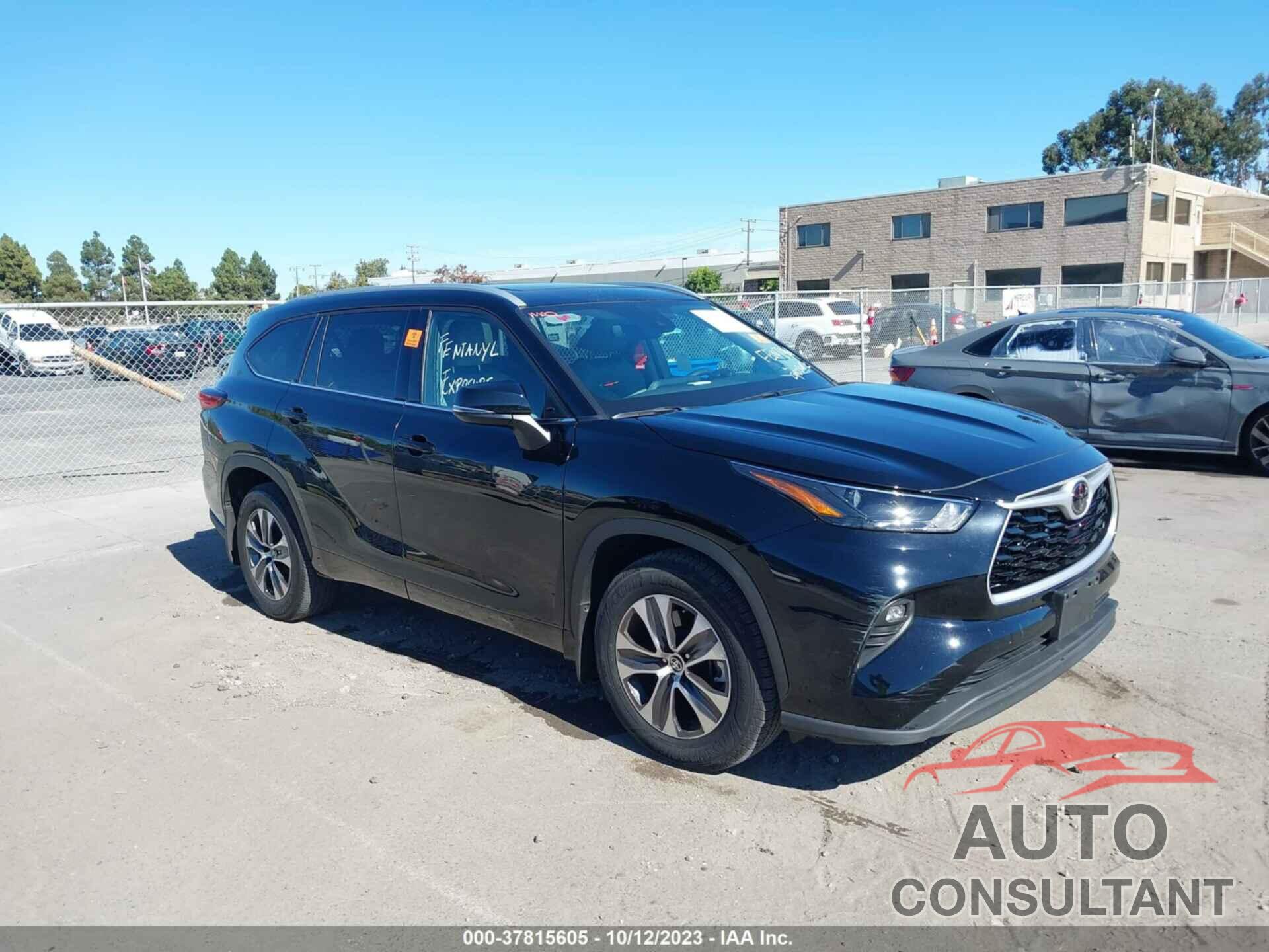 TOYOTA HIGHLANDER 2022 - 5TDHZRAH2NS128858