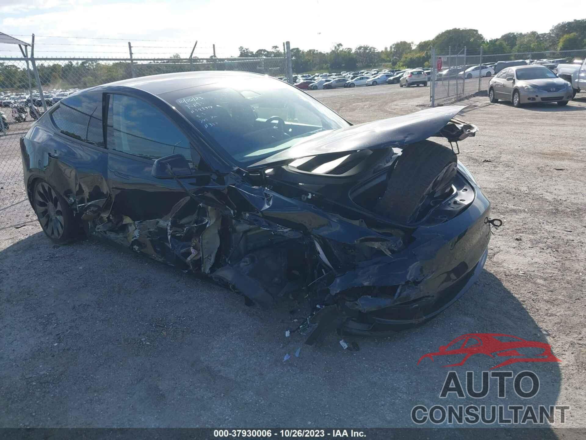TESLA MODEL Y 2023 - 7SAYGDEF1PF647850